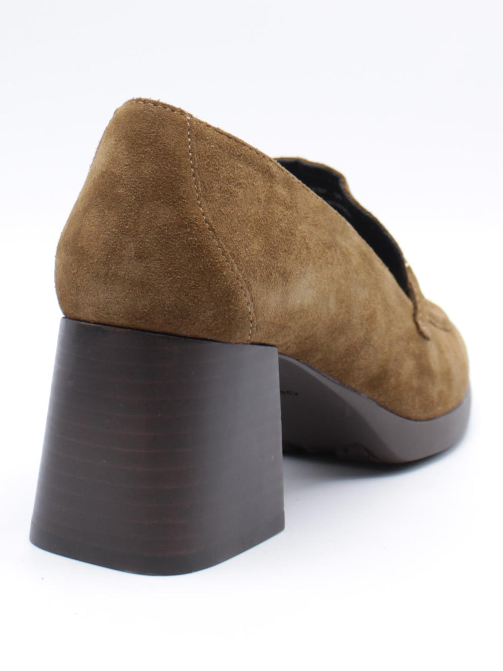 GEOX Mocassini con tacco Donna - Beige modello D46XBF