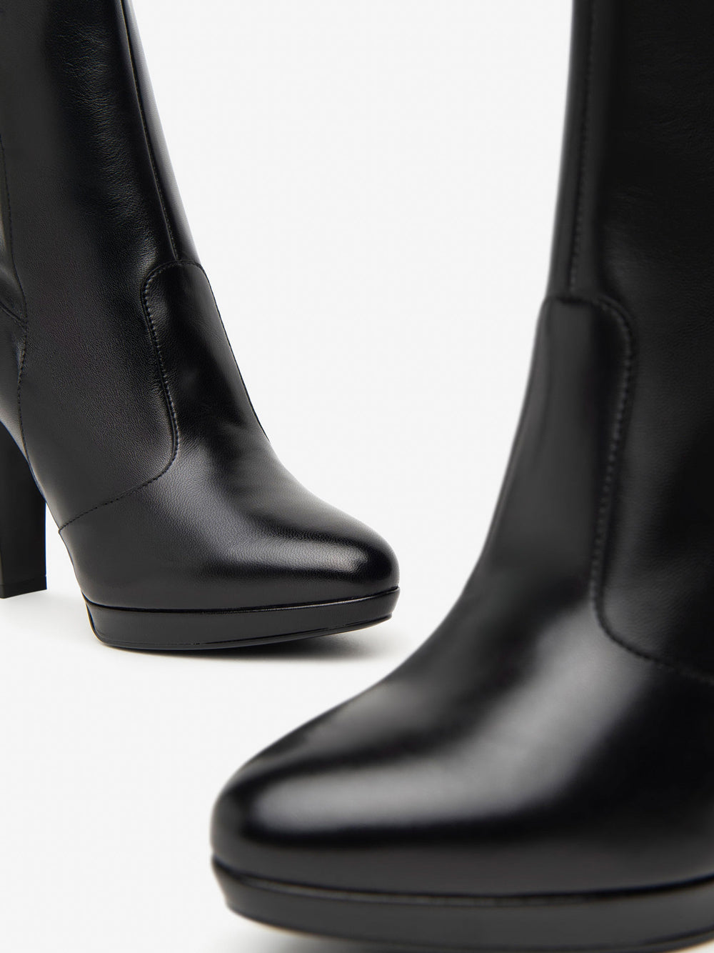 NERO GIARDINI Stivaletti con tacco Donna - Nero modello I410985D
