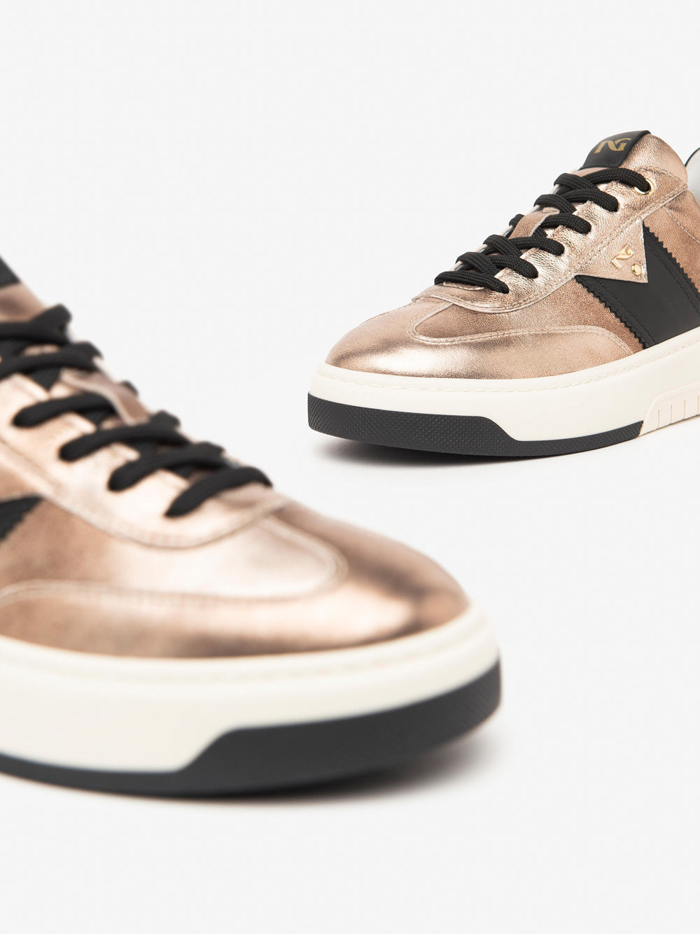 NERO GIARDINI Sneakers Donna - Marrone modello I411647D
