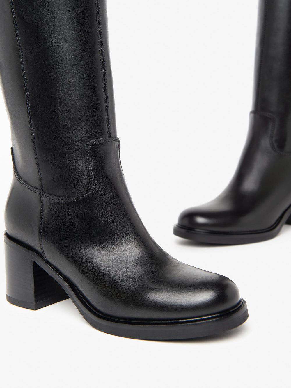 NERO GIARDINI Stivali con tacco Donna - Nero modello I411790D