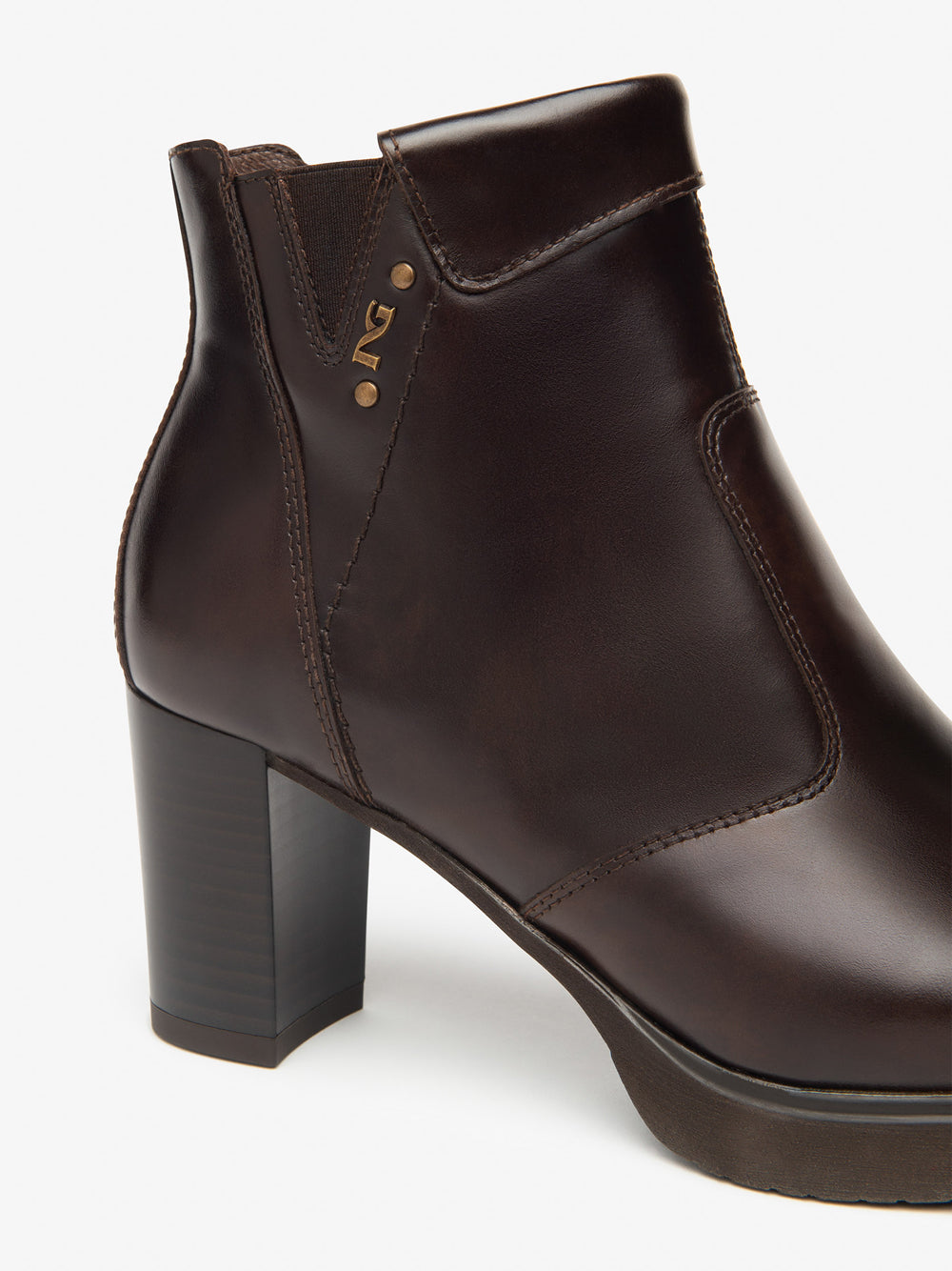 NERO GIARDINI Stivaletti con tacco Donna - Testa di moro modello I513801D