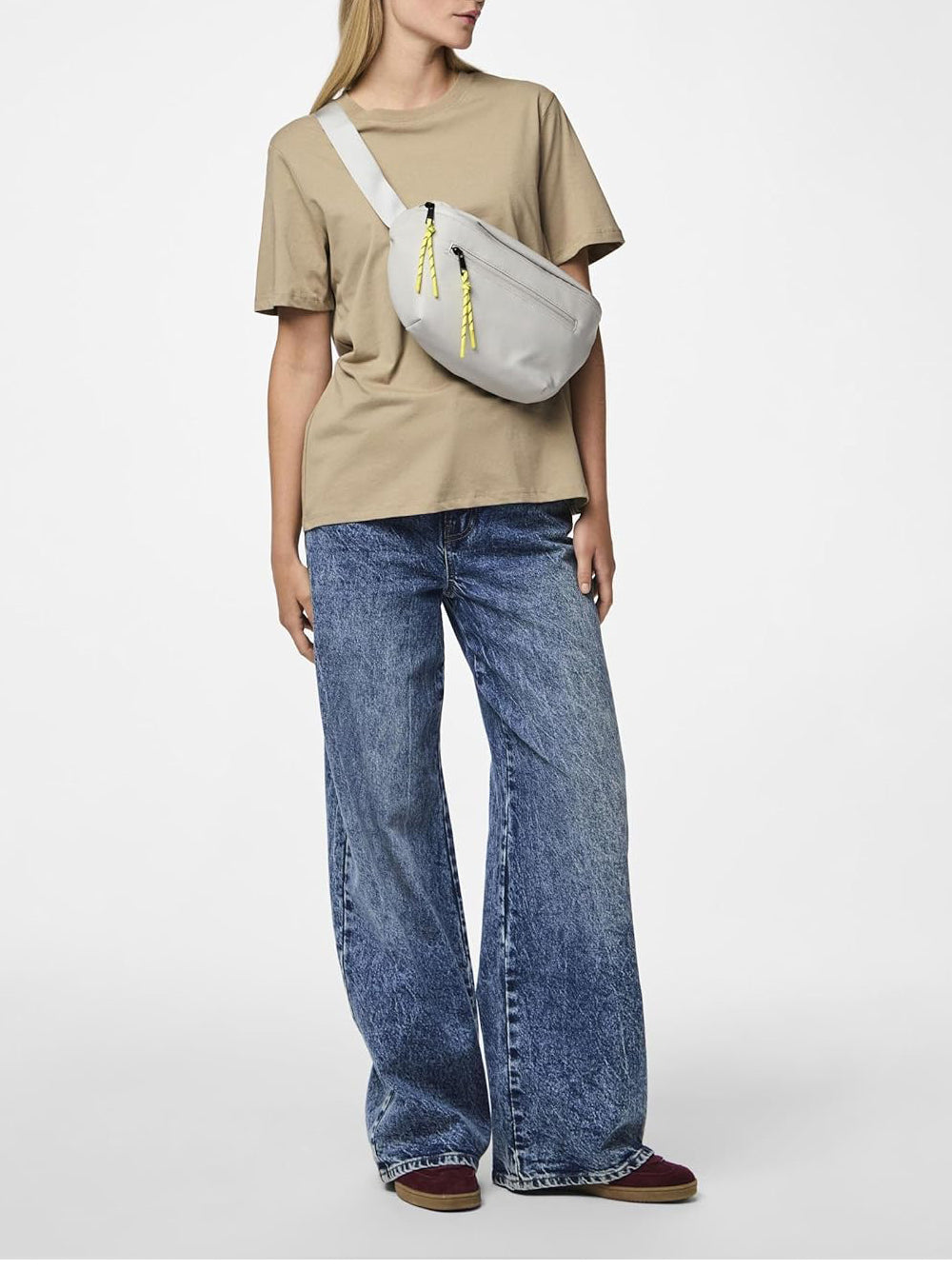 PIECES T-shirt Donna - Marrone modello 17140802