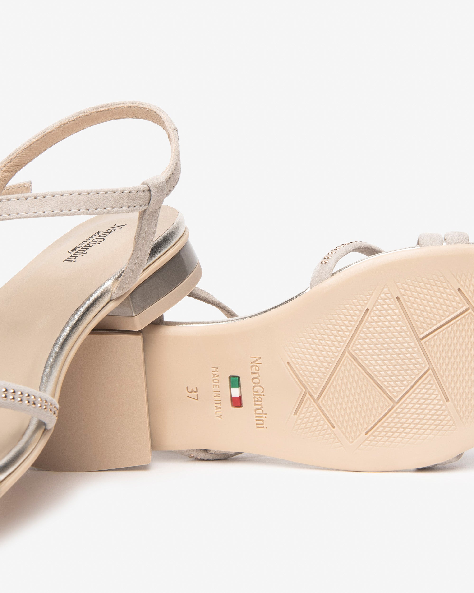 NERO GIARDINI Sandali Donna - Beige modello E115530D