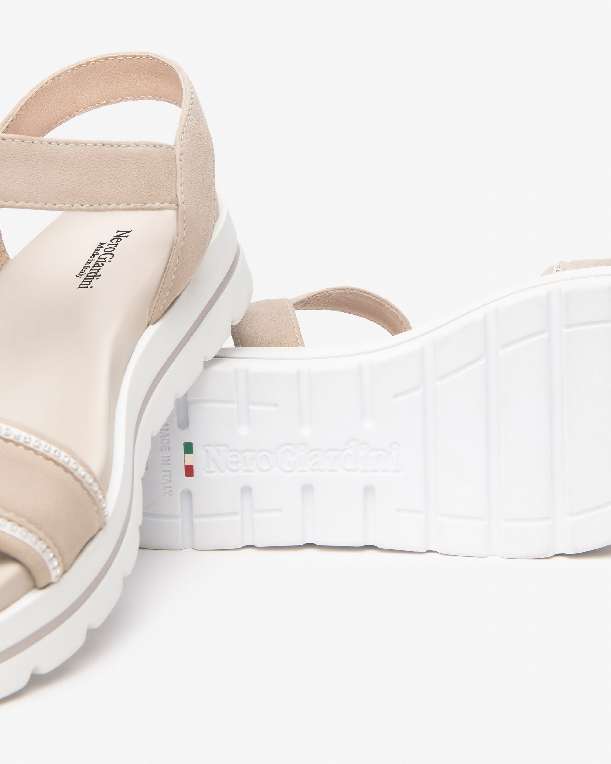 NERO GIARDINI Sandali platform Donna - Bianco modello E307813D