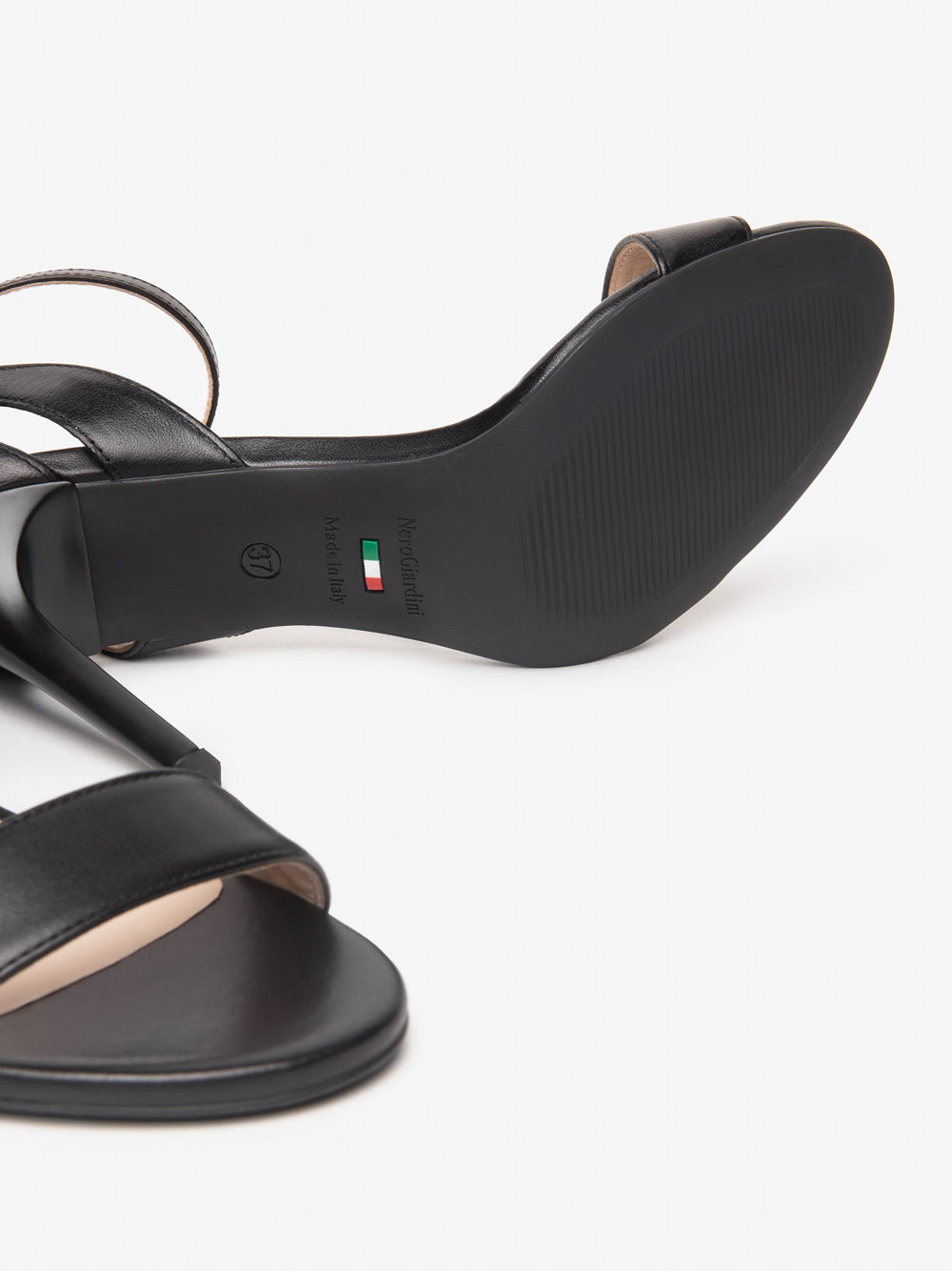 NERO GIARDINI Sandali con tacco Donna - Nero modello E410111DE