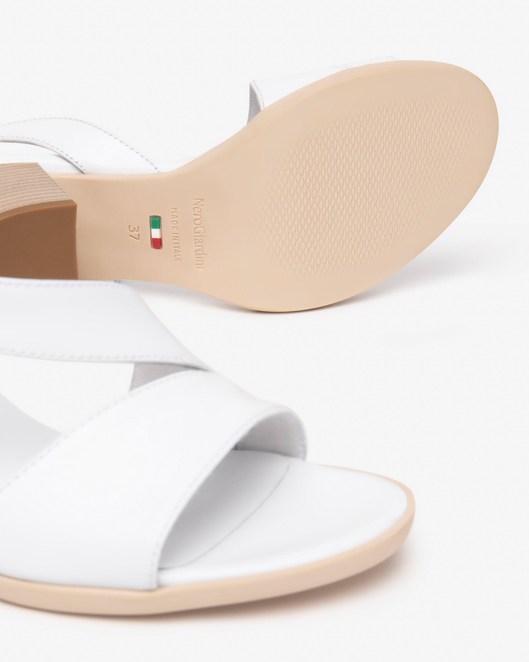 NERO GIARDINI Sandali con tacco Donna - Bianco modello E410440D