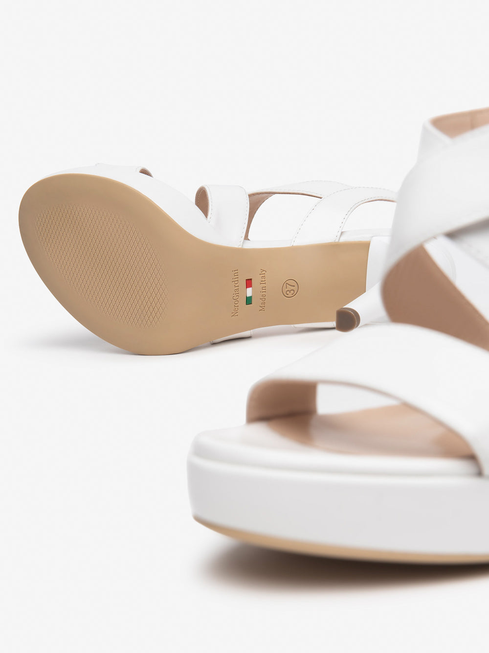 NERO GIARDINI Sandali con plateau Donna - Bianco modello E513161DE
