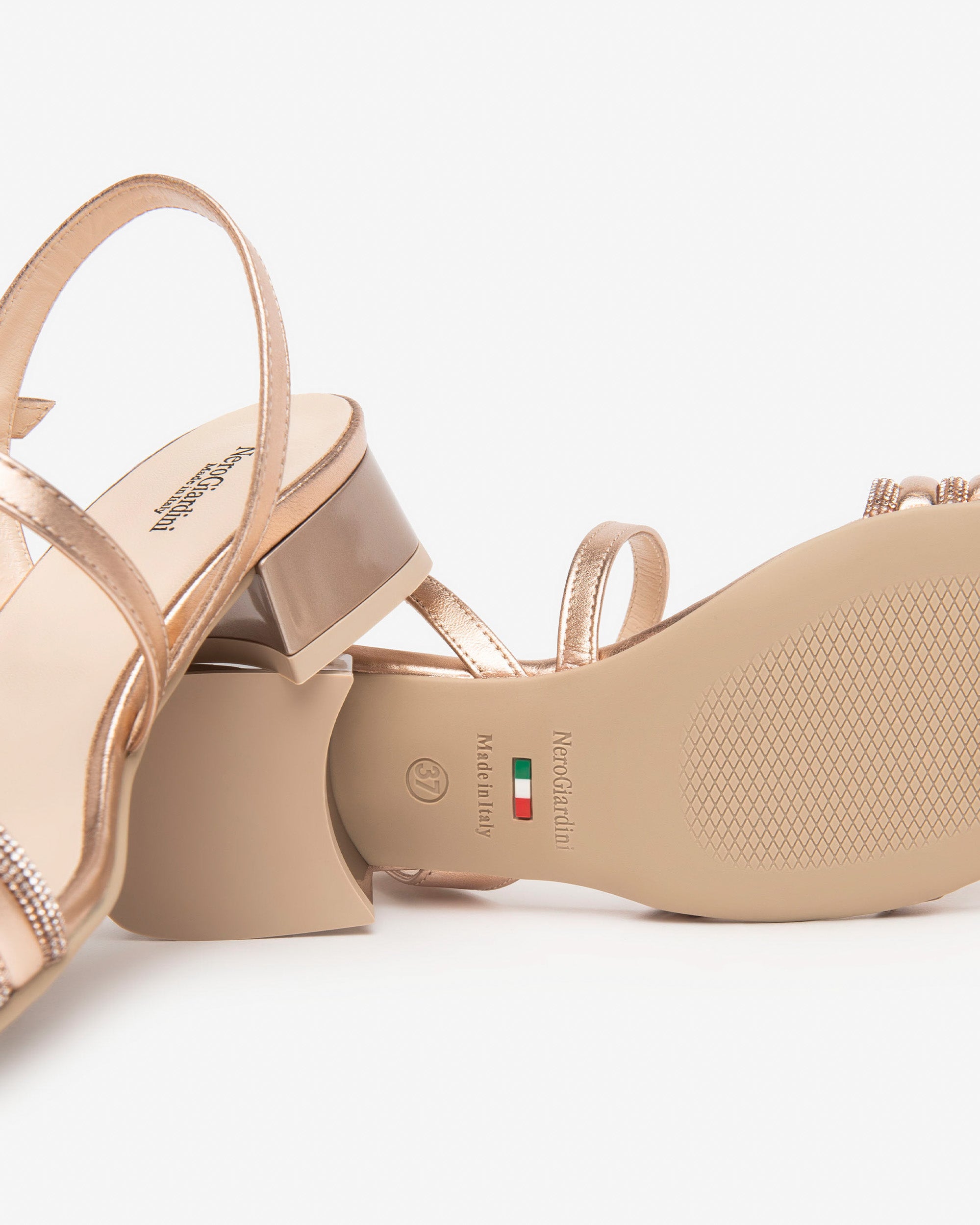 NERO GIARDINI Sandali con tacco Donna - Beige modello E513290D