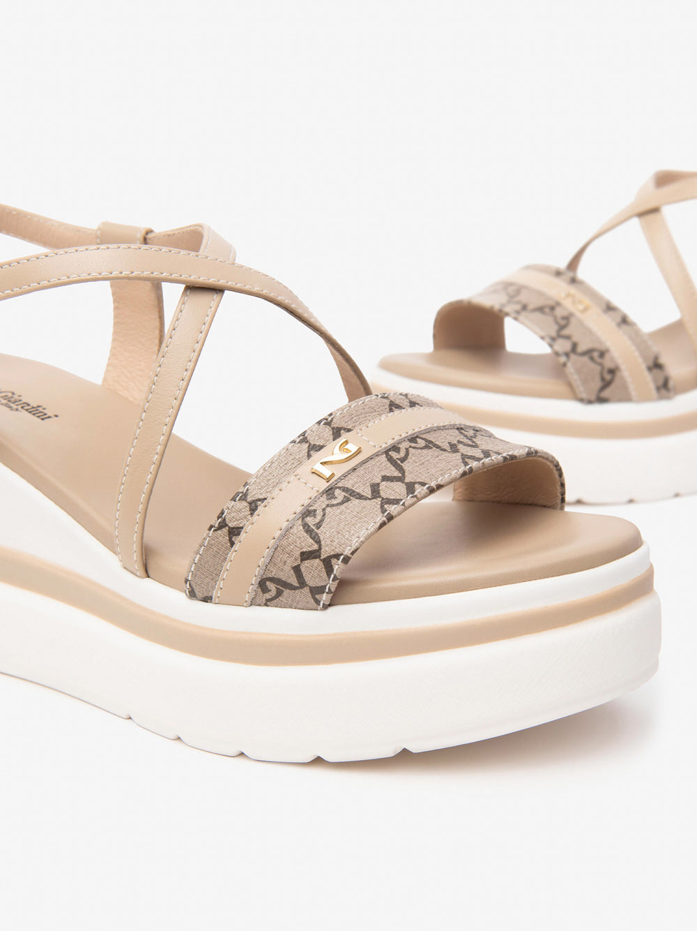 NERO GIARDINI Sandali con zeppa Donna - Beige modello E513512D