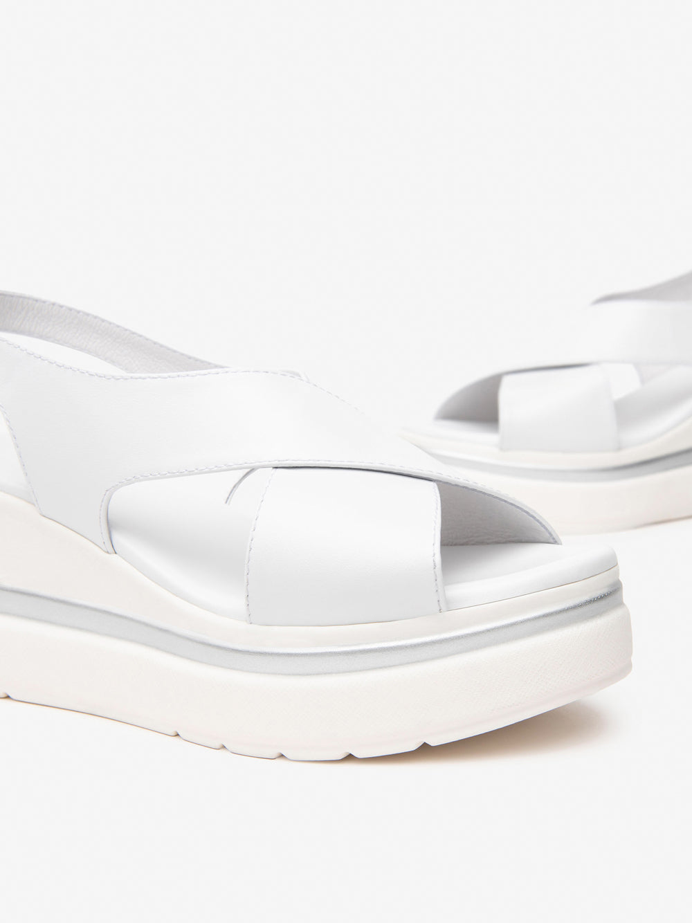 NERO GIARDINI Sandali con zeppa Donna - Bianco modello E513515D