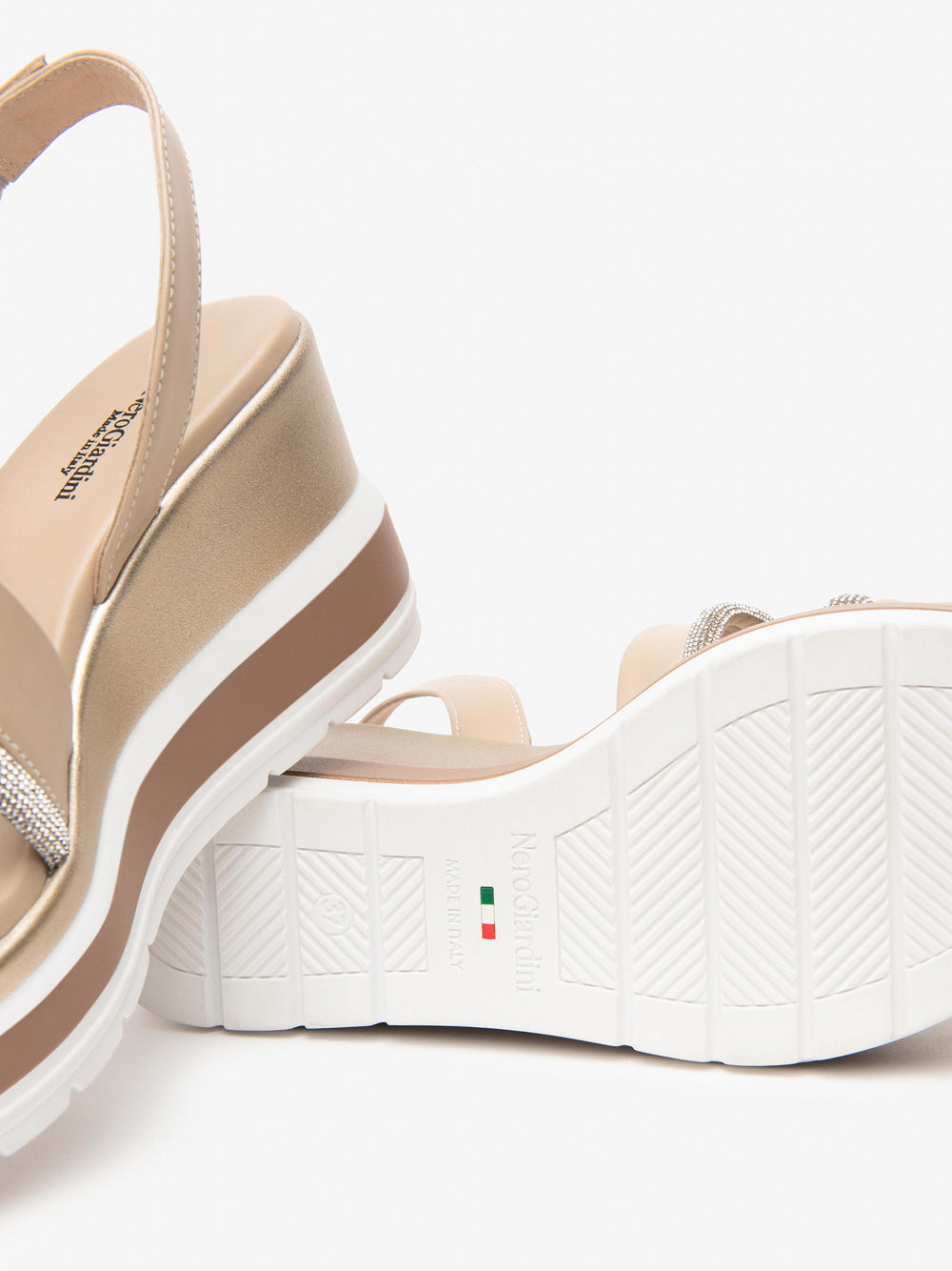 NERO GIARDINI Sandali con zeppa Donna - Bianco modello E513522D