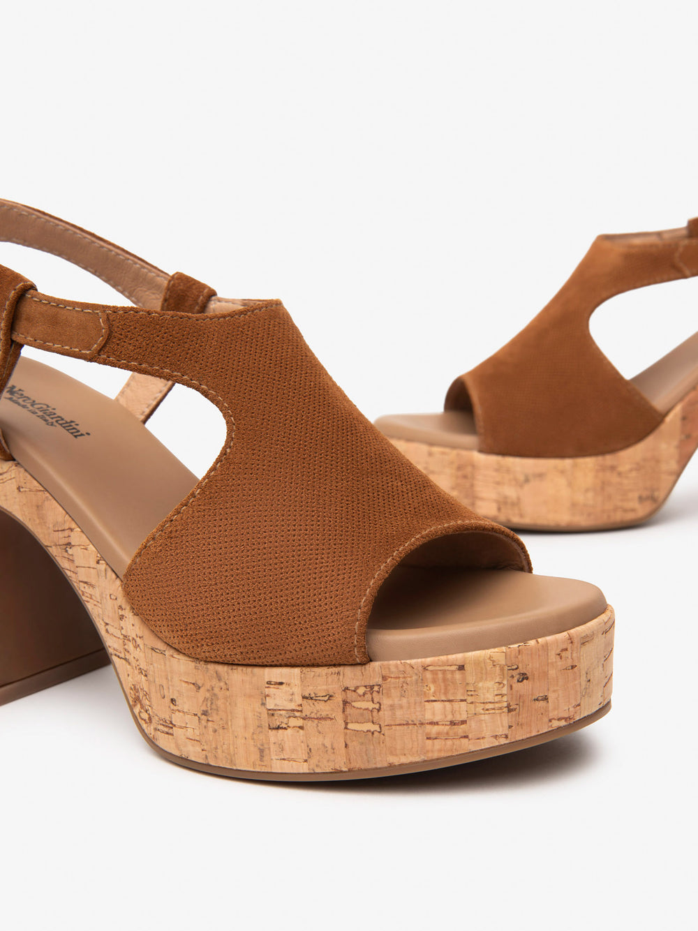NERO GIARDINI Sandali con plateau Donna - Beige modello E513621D