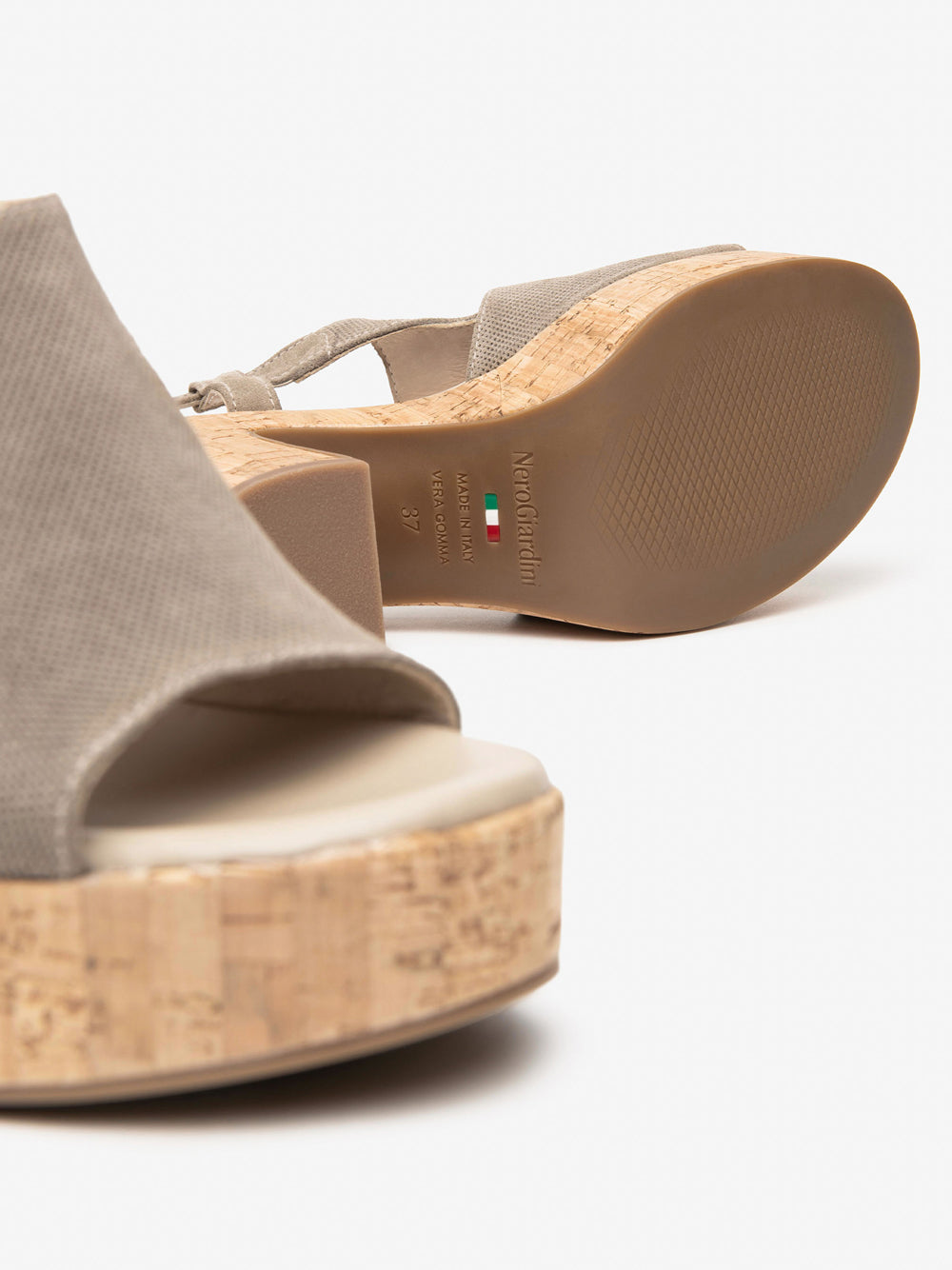 NERO GIARDINI Sandali con plateau Donna - Cuoio modello E513621D