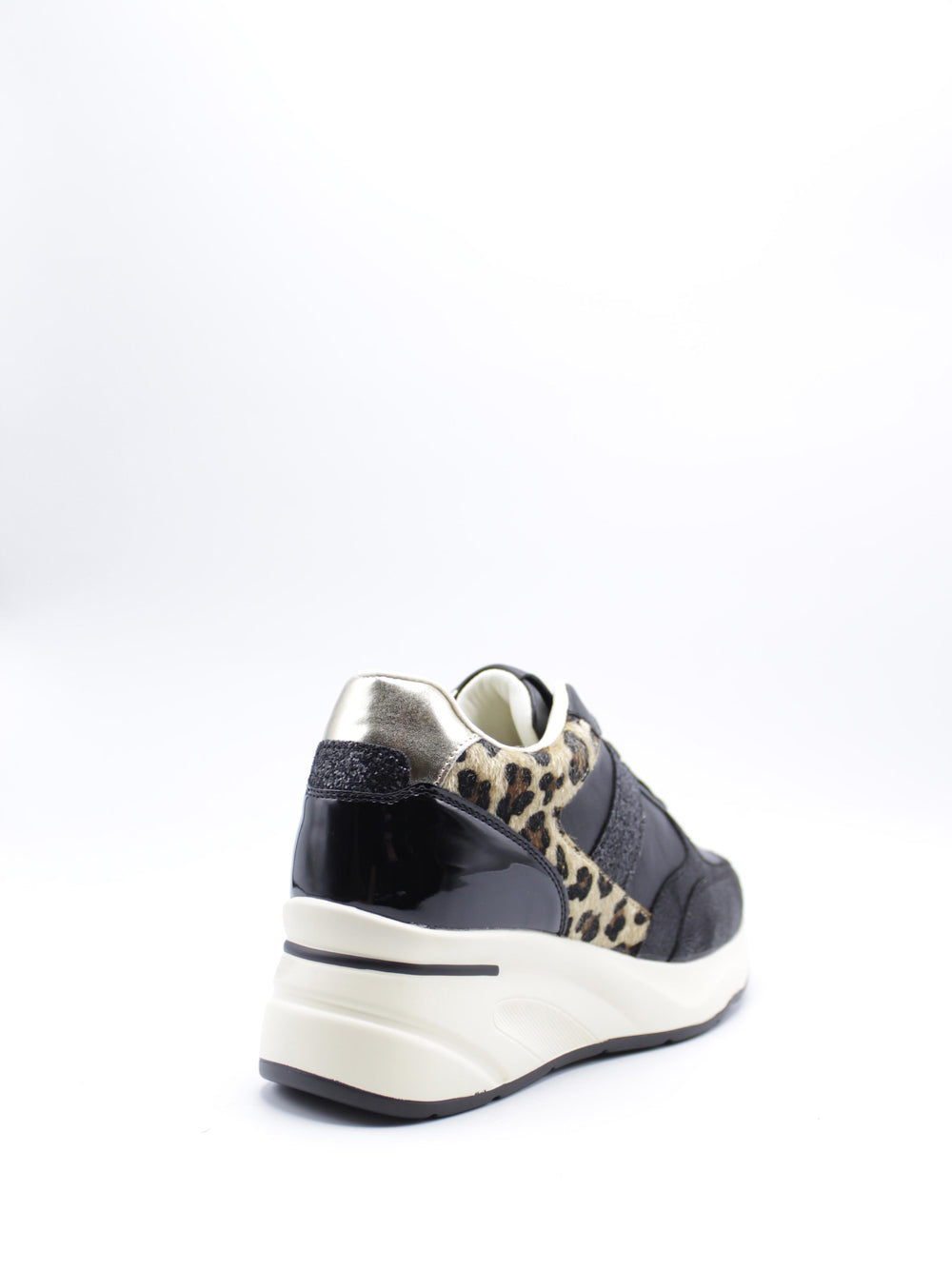 GOLD&GOLD Sneakers con zeppa Donna - Nero modello GB873