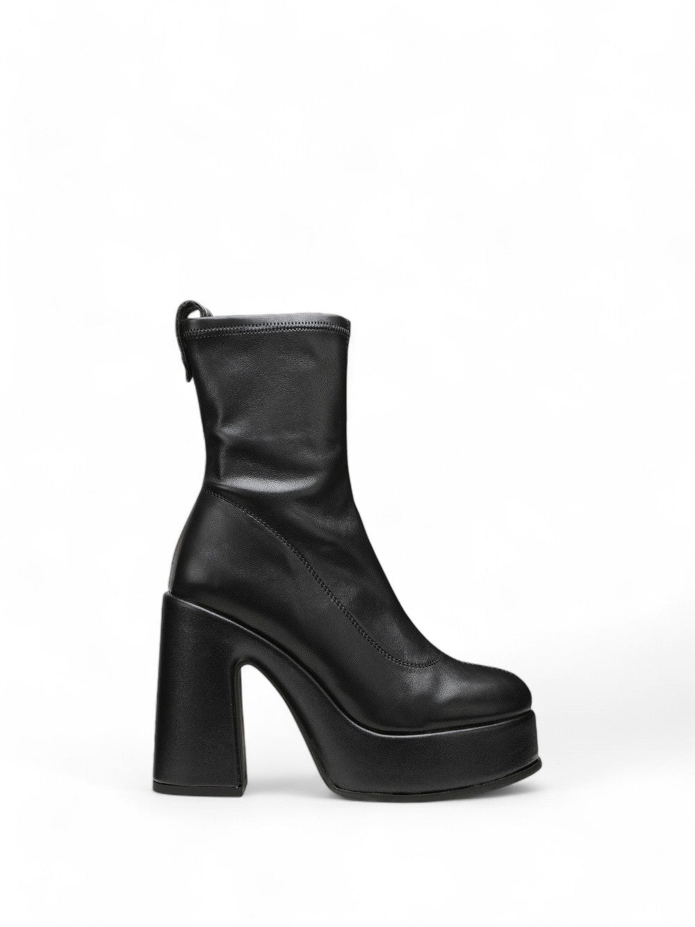 CULT Stivaletti con tacco Donna - Nero modello CLW410300