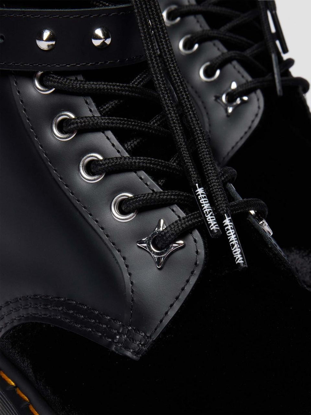 DR. MARTENS Stivaletti anfibio Donna - Nero modello 1460 WDN