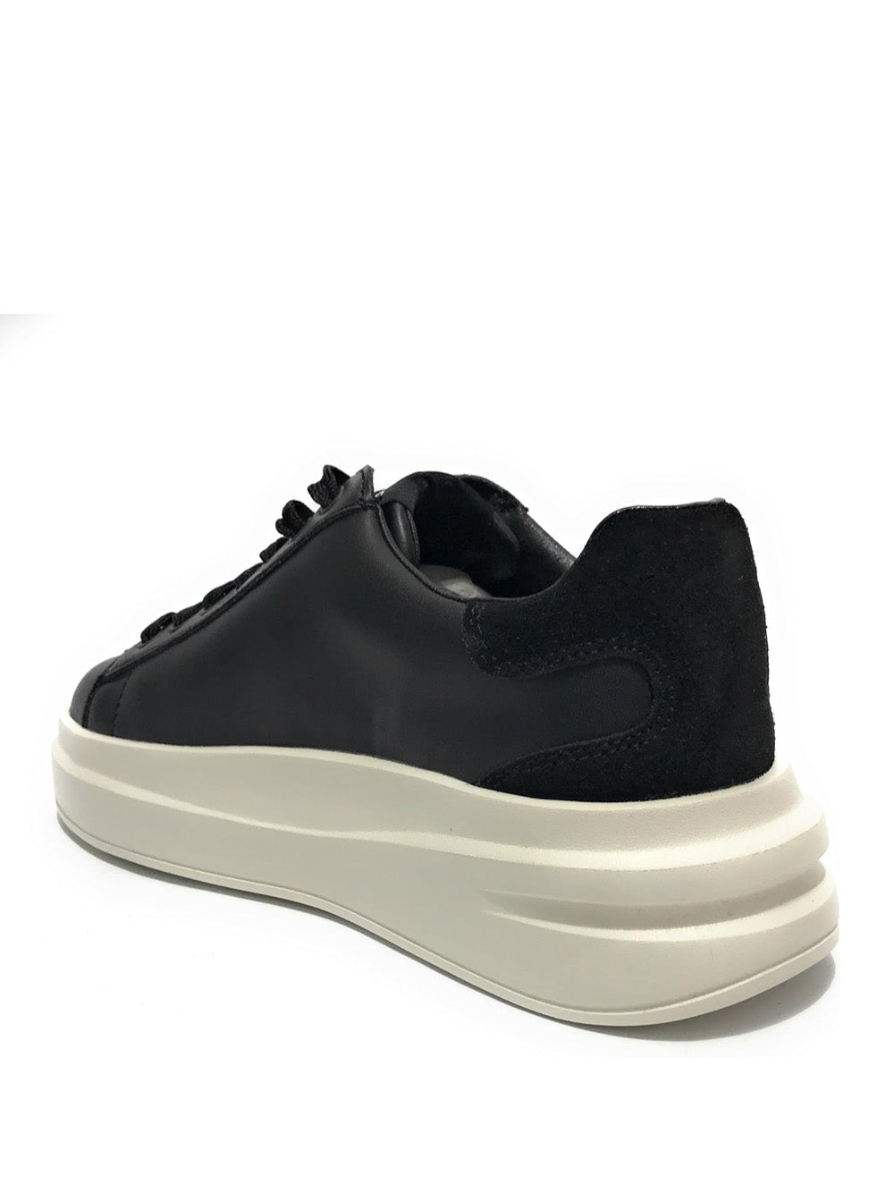GUESS Sneakers platform Donna - Nero modello FLPVIBSUE12