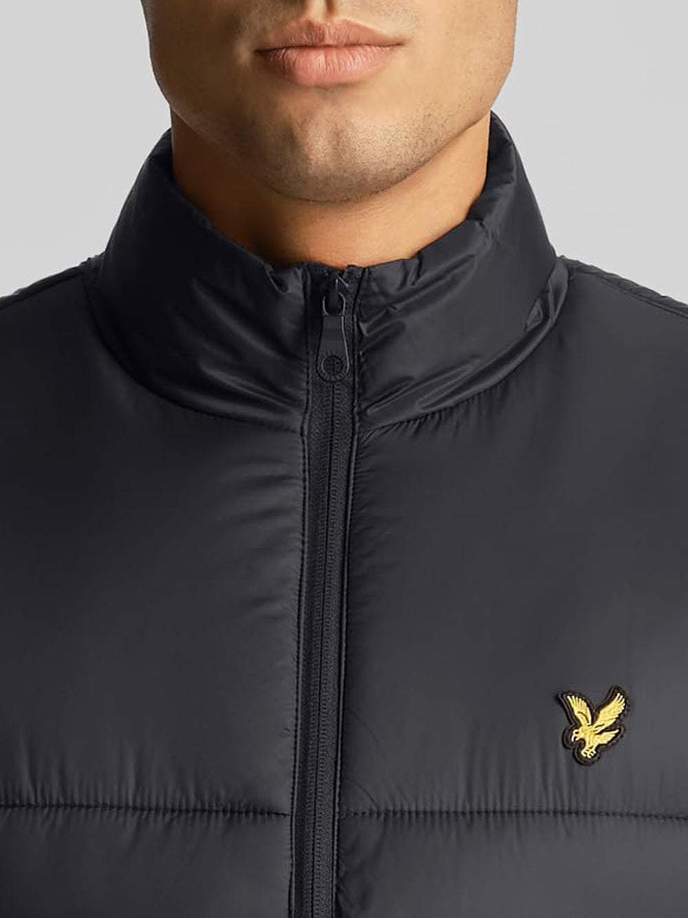 LYLE & SCOTT Giubbino Smanicato Uomo - Nero modello JK1231V