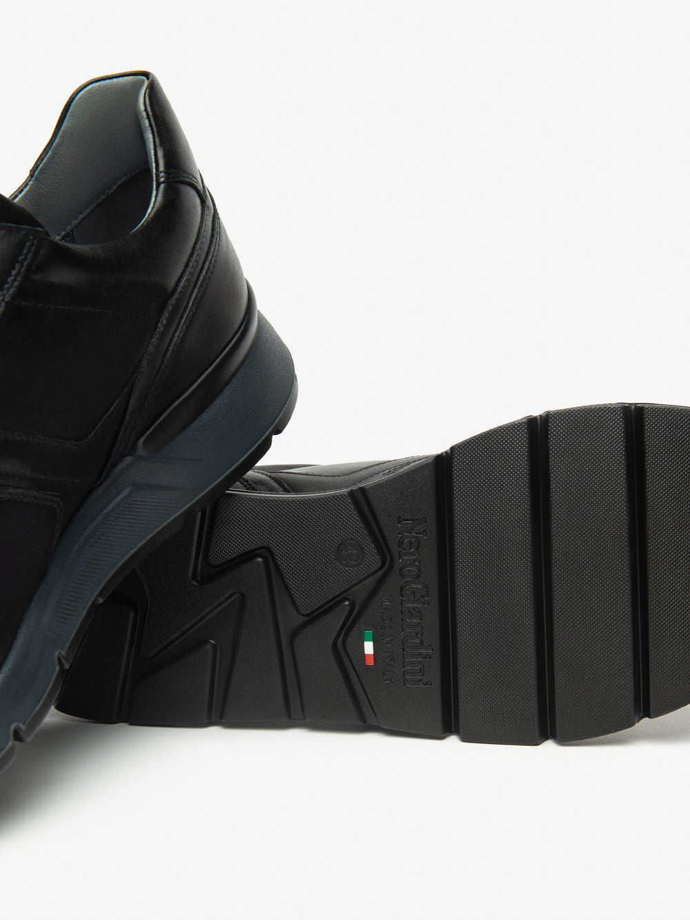 NERO GIARDINI Sneakers plantare estraibile Uomo - Nero modello I500870U