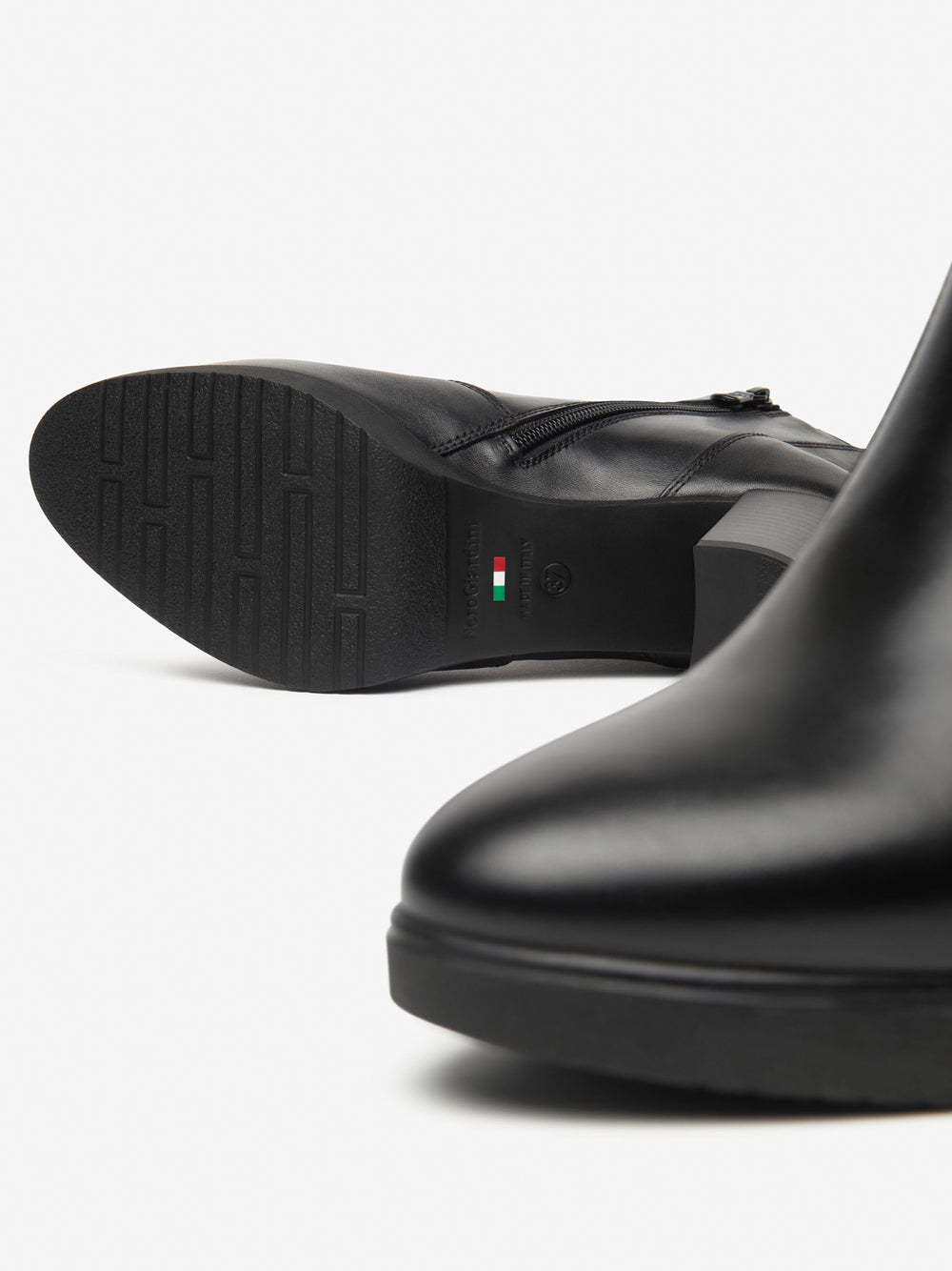 NERO GIARDINI Stivaletti con tacco Donna - Nero modello I513800D