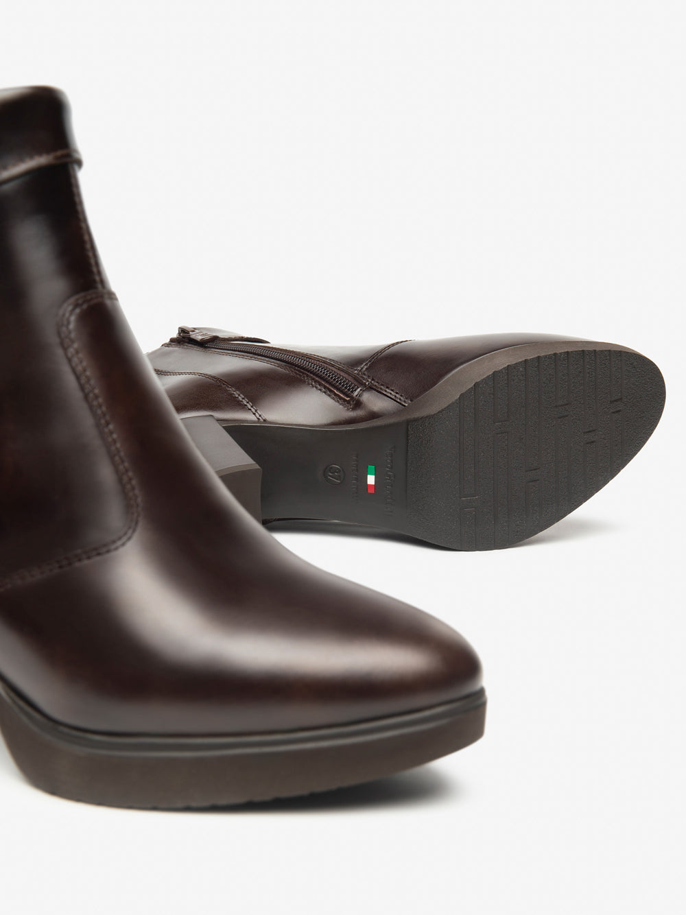 NERO GIARDINI Stivaletti con tacco Donna - Testa di moro modello I513801D