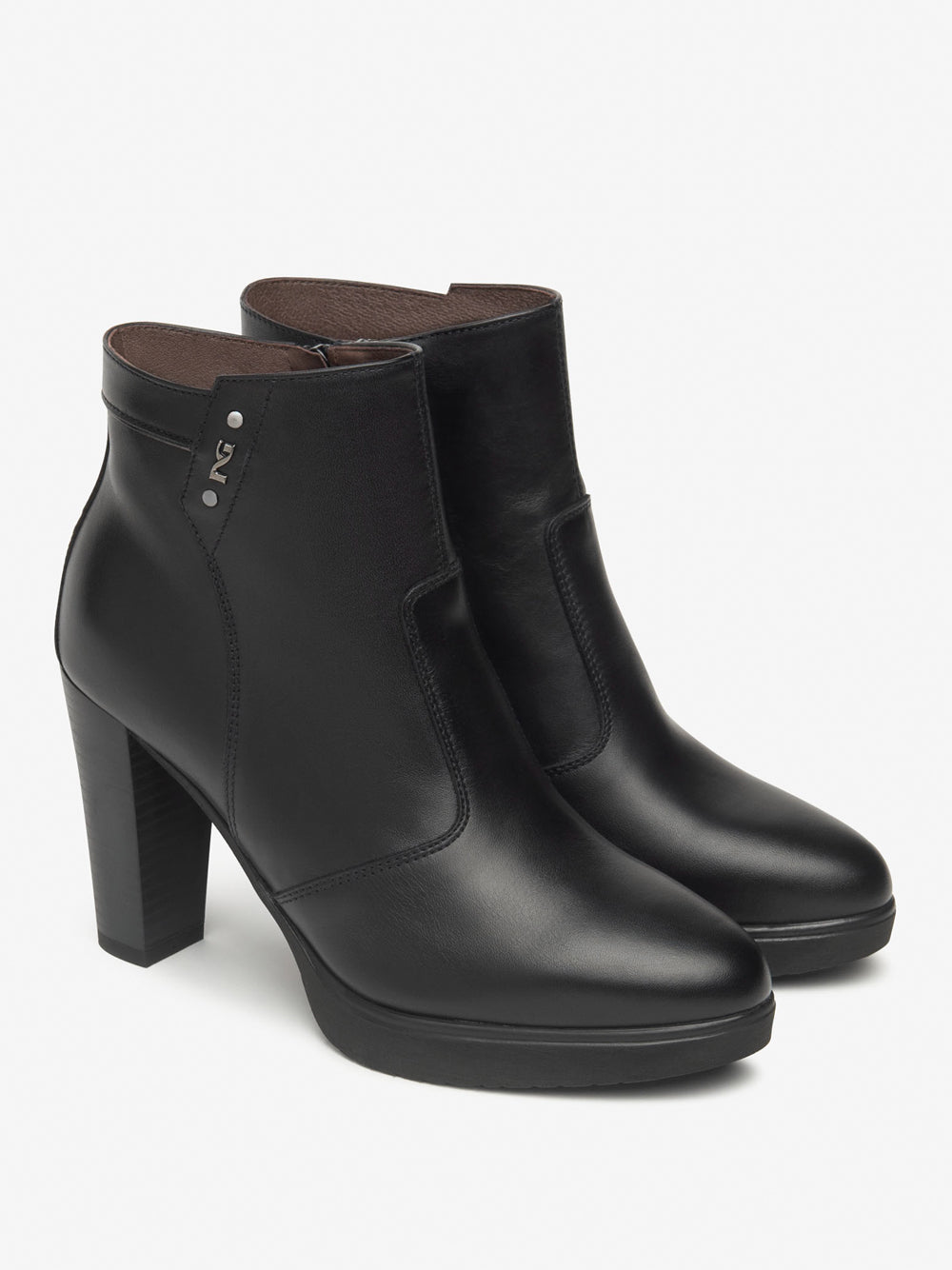 NERO GIARDINI Stivaletti con tacco Donna - Nero modello I513810D