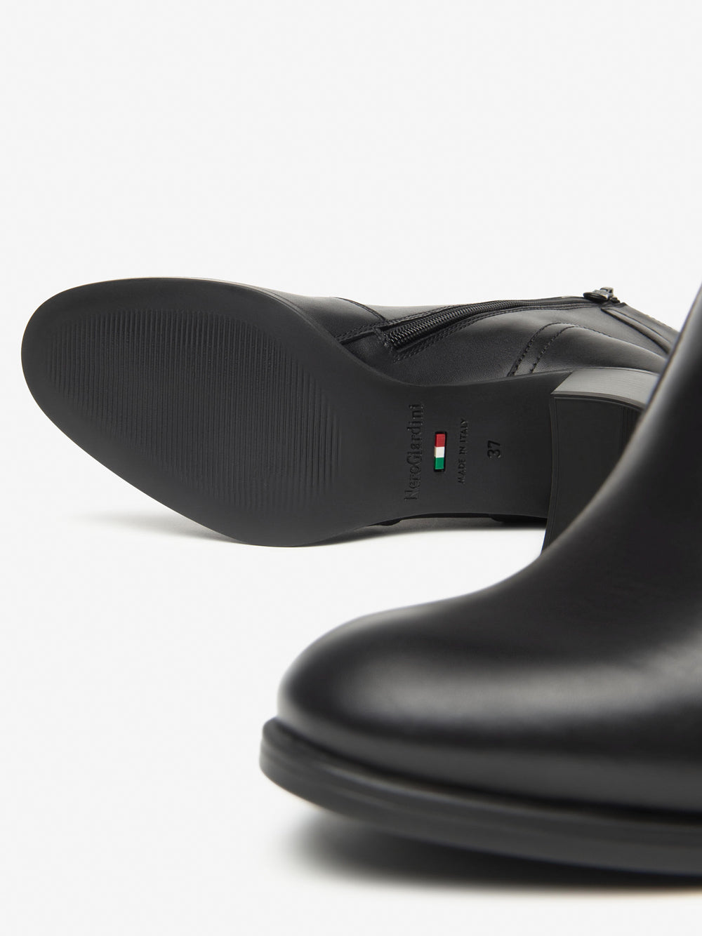 NERO GIARDINI Stivaletti con tacco Donna - Nero modello I513850D
