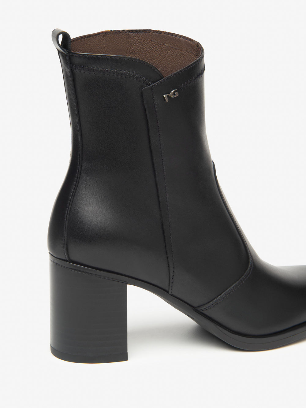 NERO GIARDINI Stivaletti con tacco Donna - Nero modello I513852D