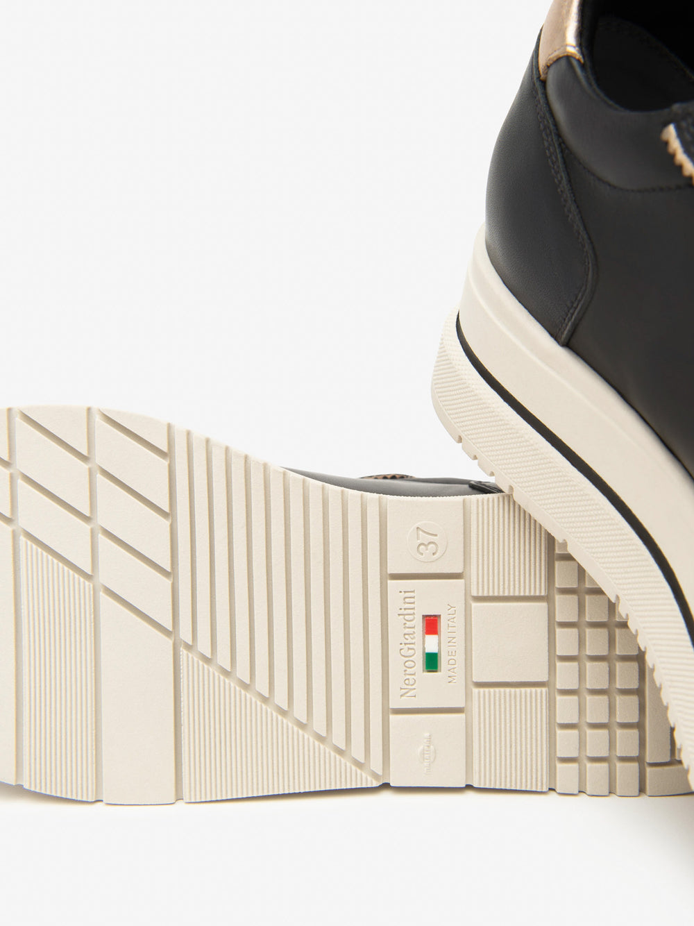 NERO GIARDINI Sneakers con zeppa Donna - Nero modello I514102D