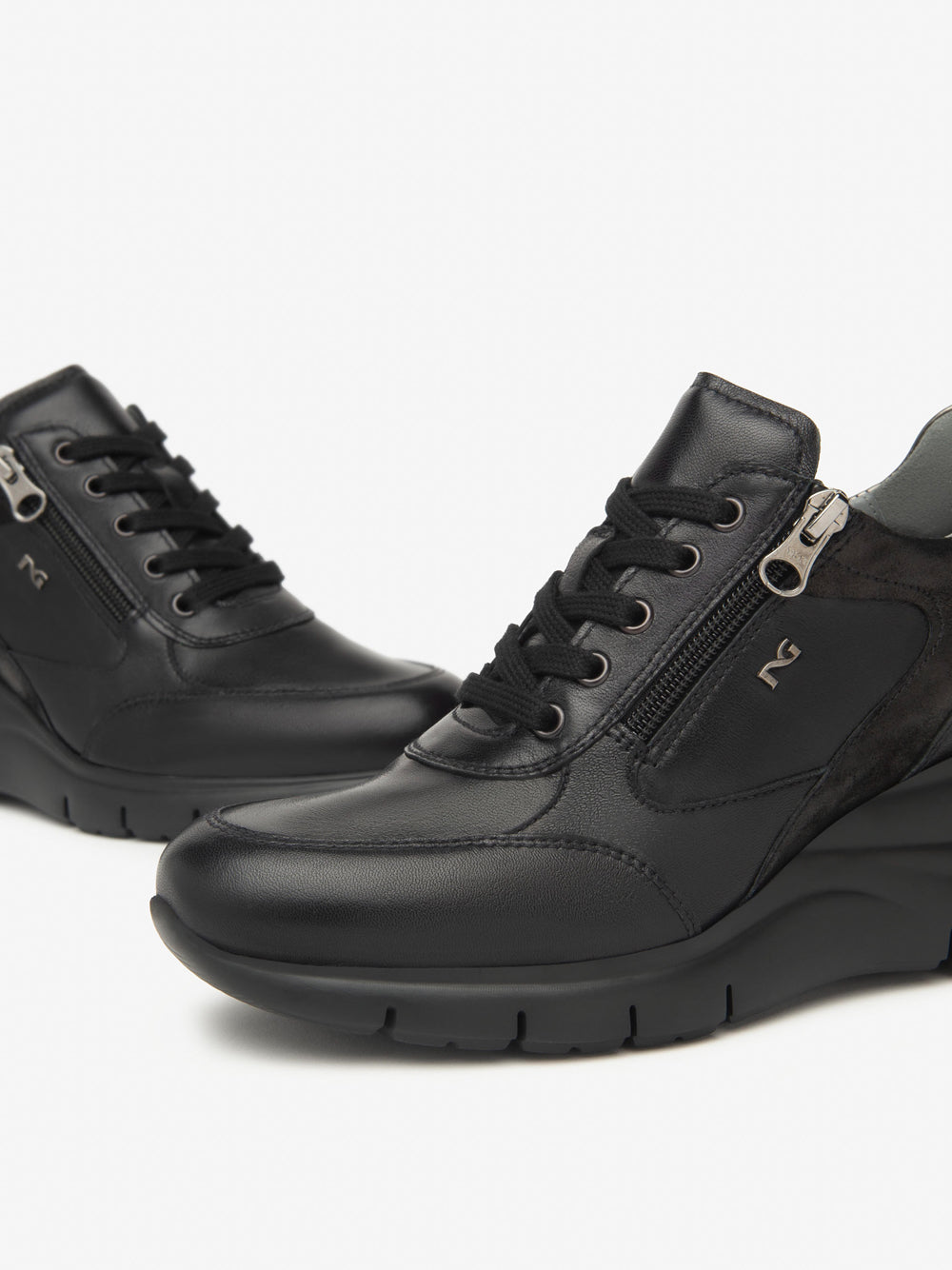 NERO GIARDINI Sneakers con zeppa Donna - Nero modello I514120D