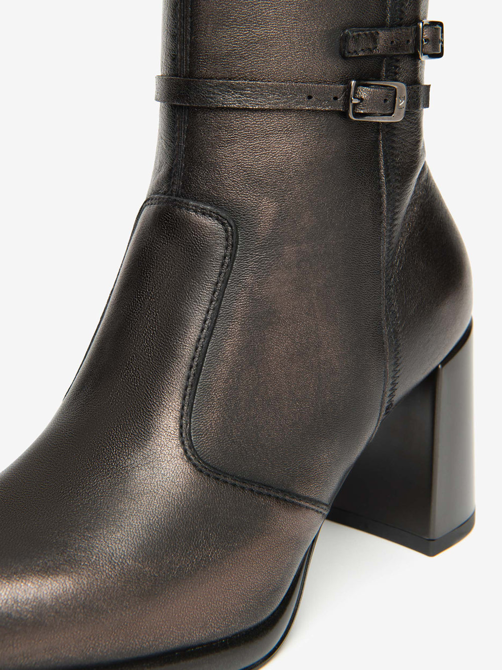 NERO GIARDINI Stivaletti con tacco Donna - Testa di moro modello I514323D