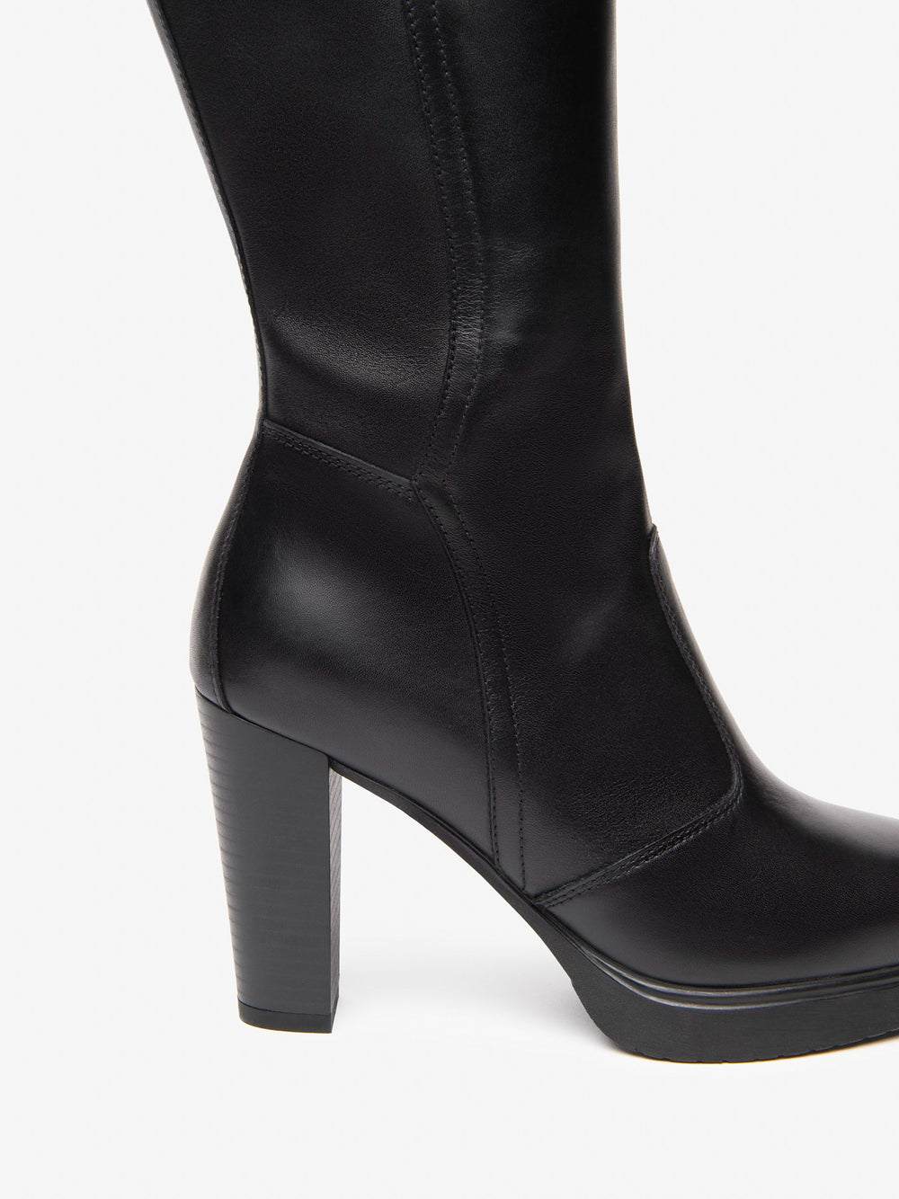 NERO GIARDINI Stivali con tacco Donna - Nero modello I514610D