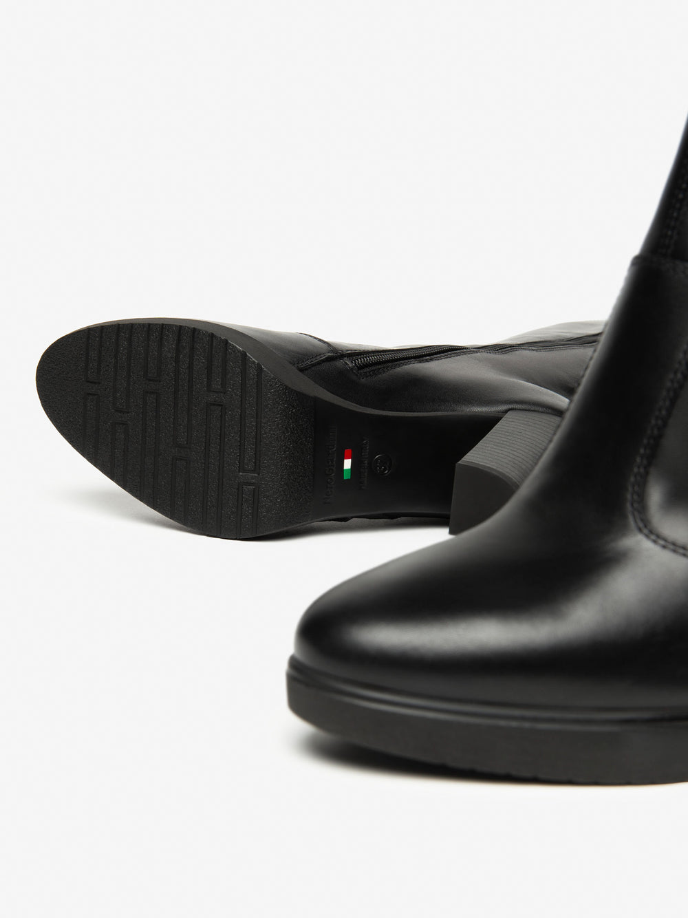 NERO GIARDINI Stivali con tacco Donna - Nero modello I514610D