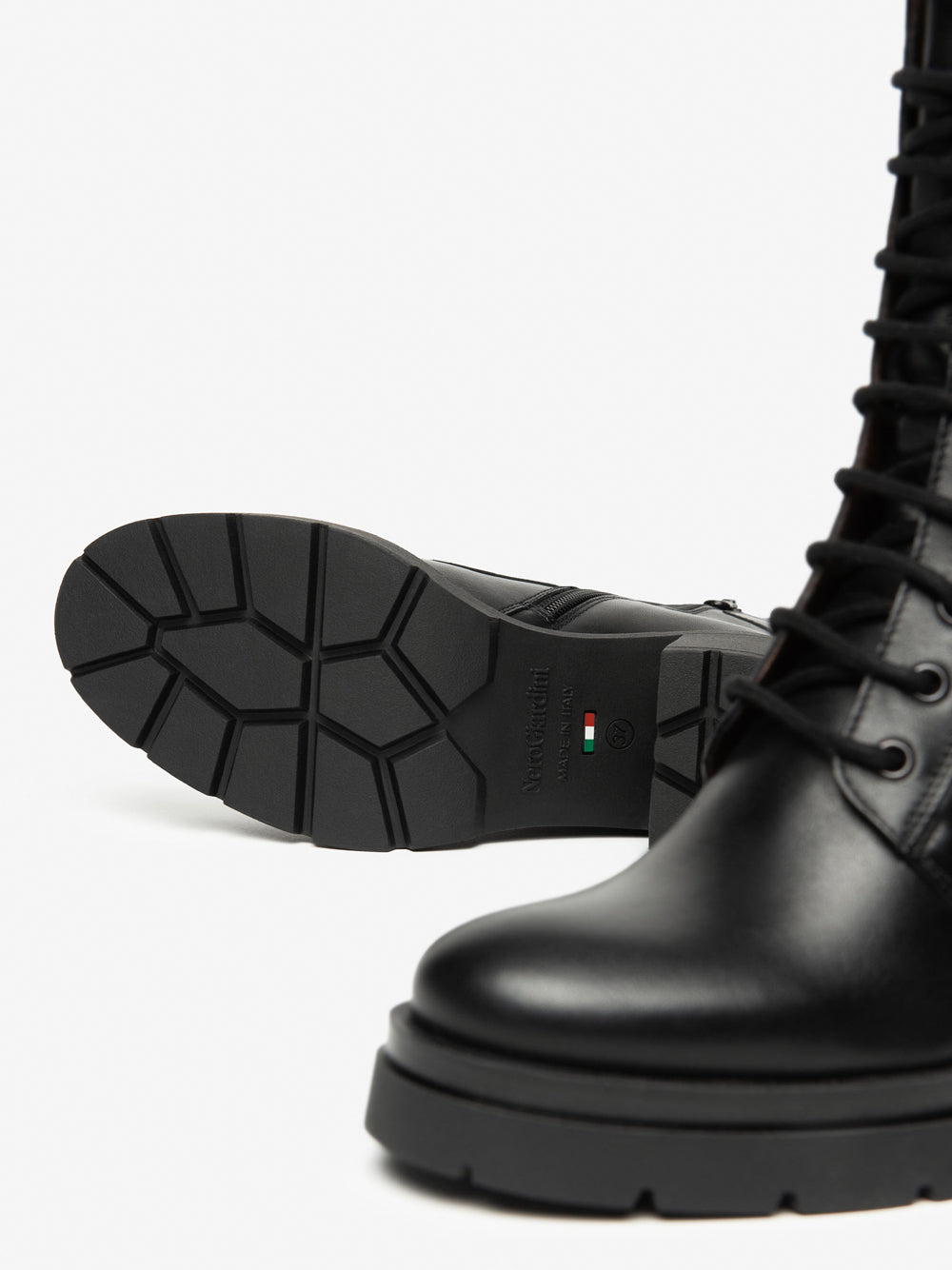NERO GIARDINI Stivaletti con tacco Donna - Nero modello I514793D