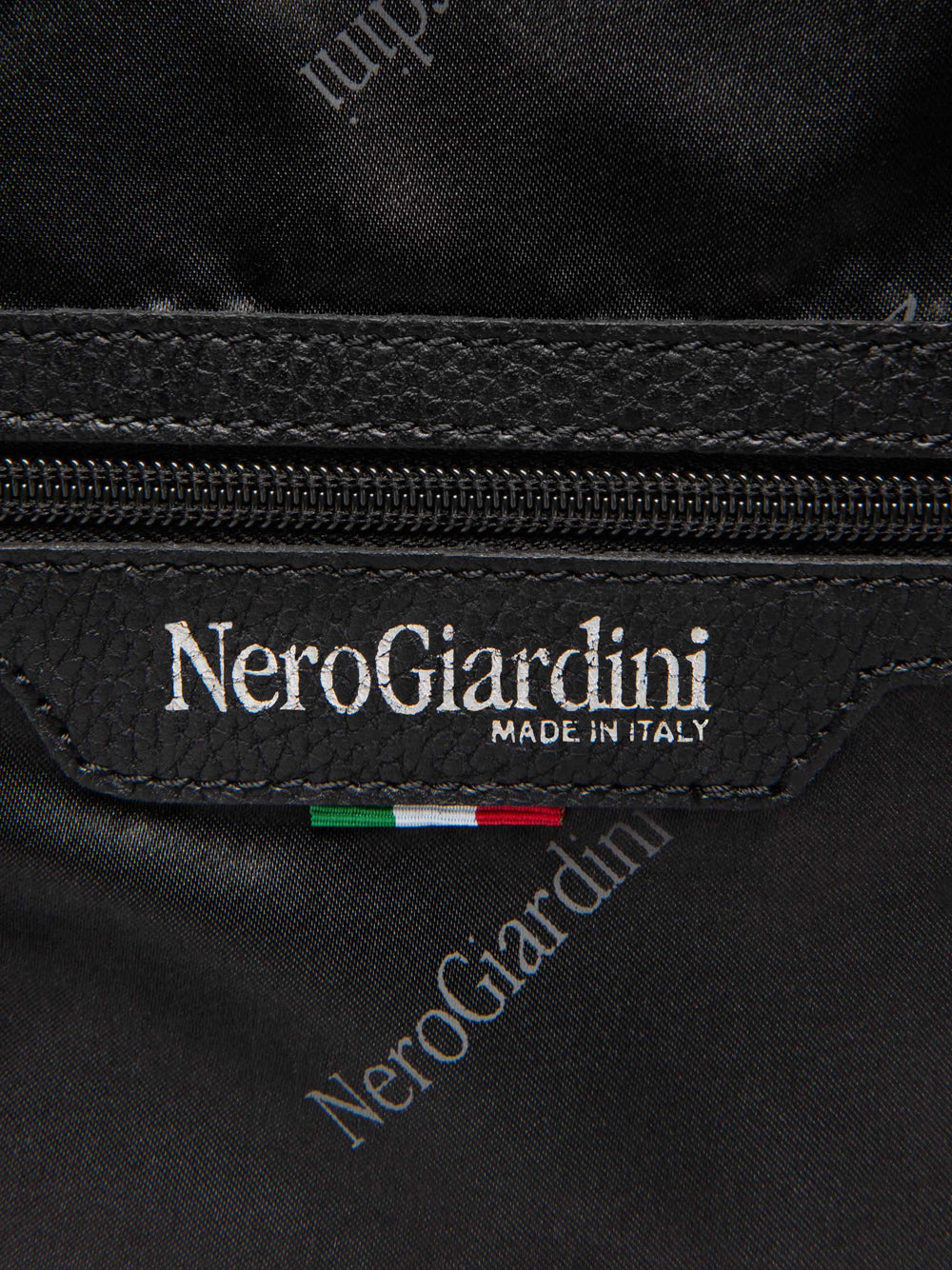 NERO GIARDINI Borsa a Zainetto logato Donna - Nero modello I544061D