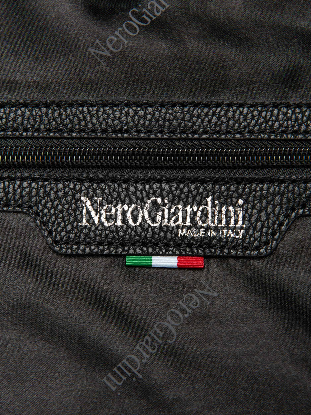 NERO GIARDINI Borsa a Tracolla Donna - Nero modello I544082D