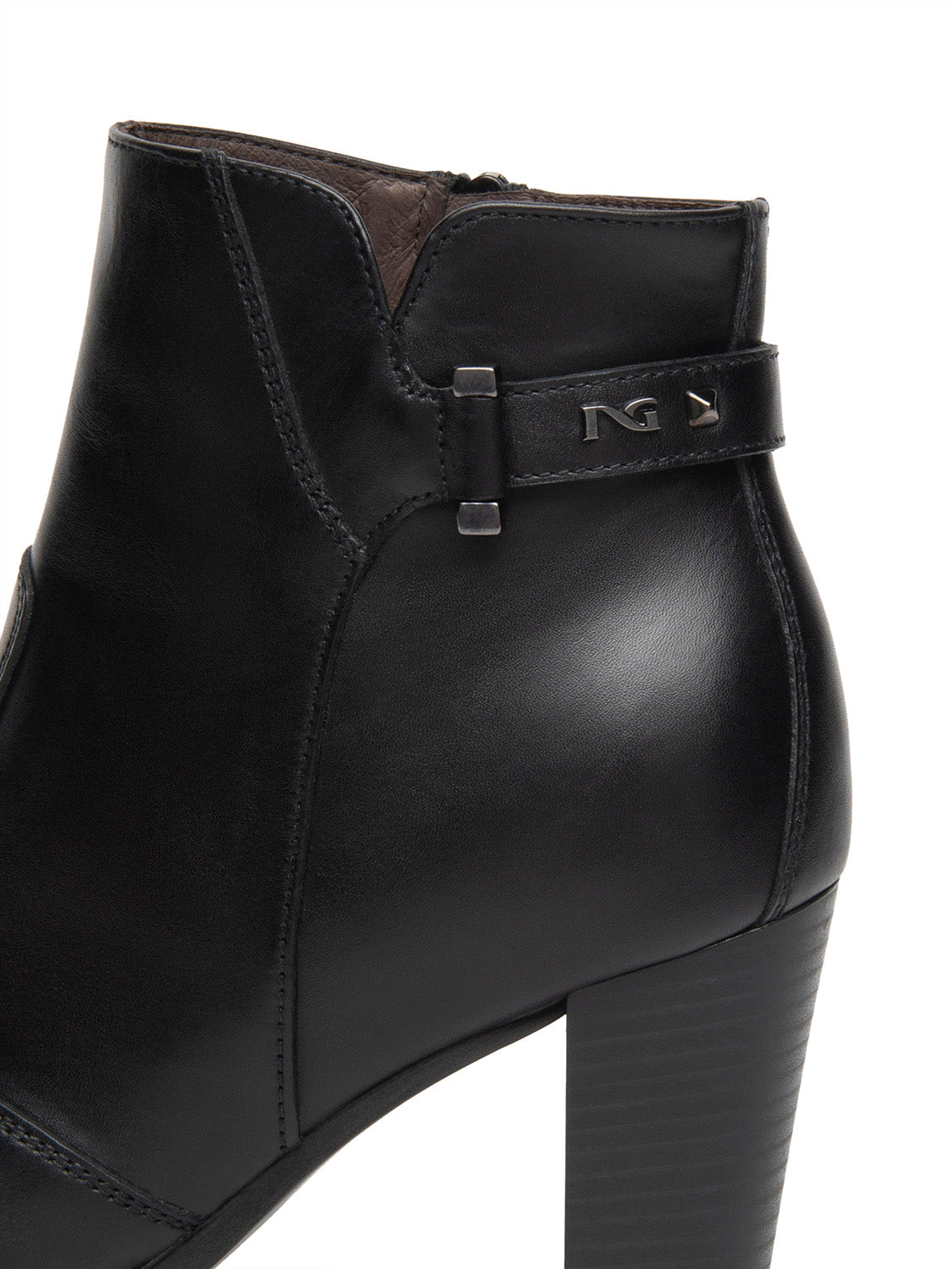 NERO GIARDINI Stivaletti con tacco Donna - Nero modello I617270D