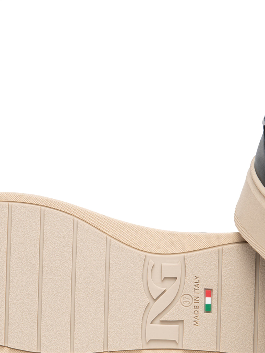 NERO GIARDINI Sneakers Donna - Nero modello I617470D