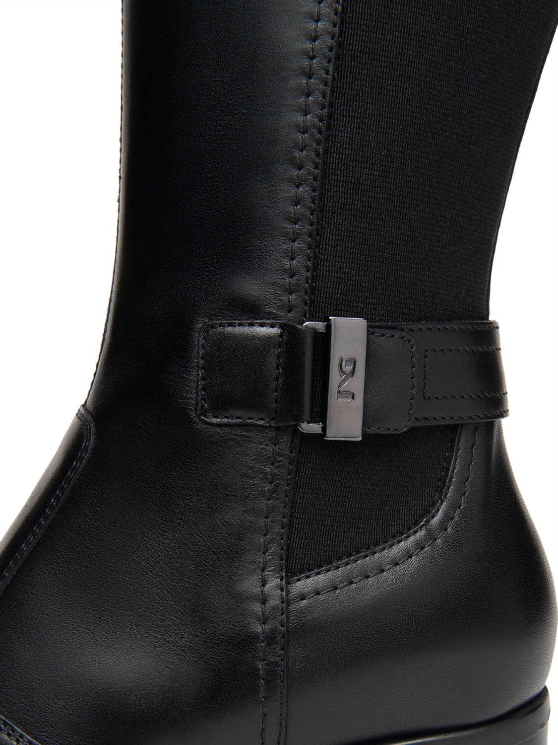 NERO GIARDINI Stivali con tacco Donna - Nero modello I617900D