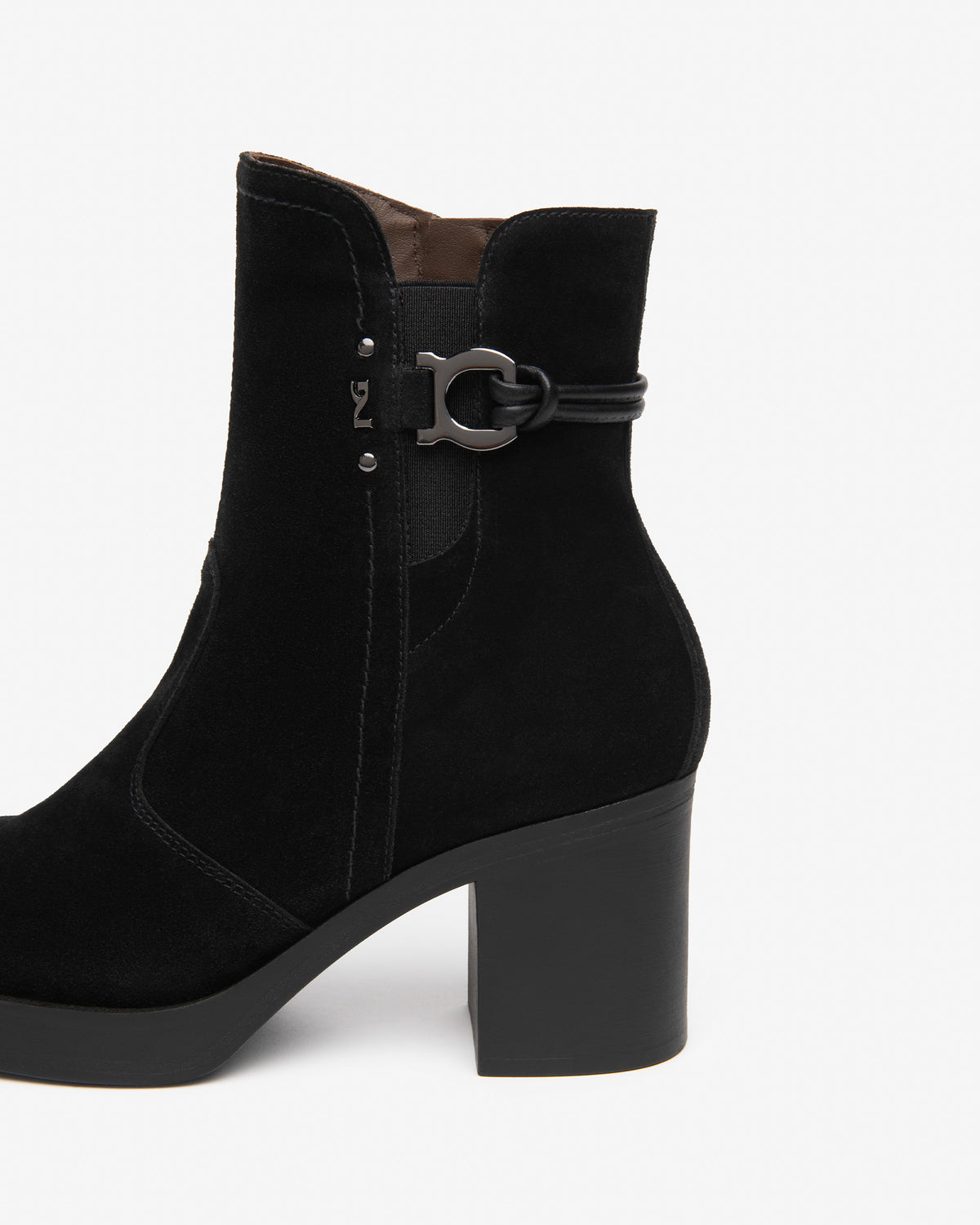 NERO GIARDINI Stivaletti con tacco Donna - Nero modello I617930D