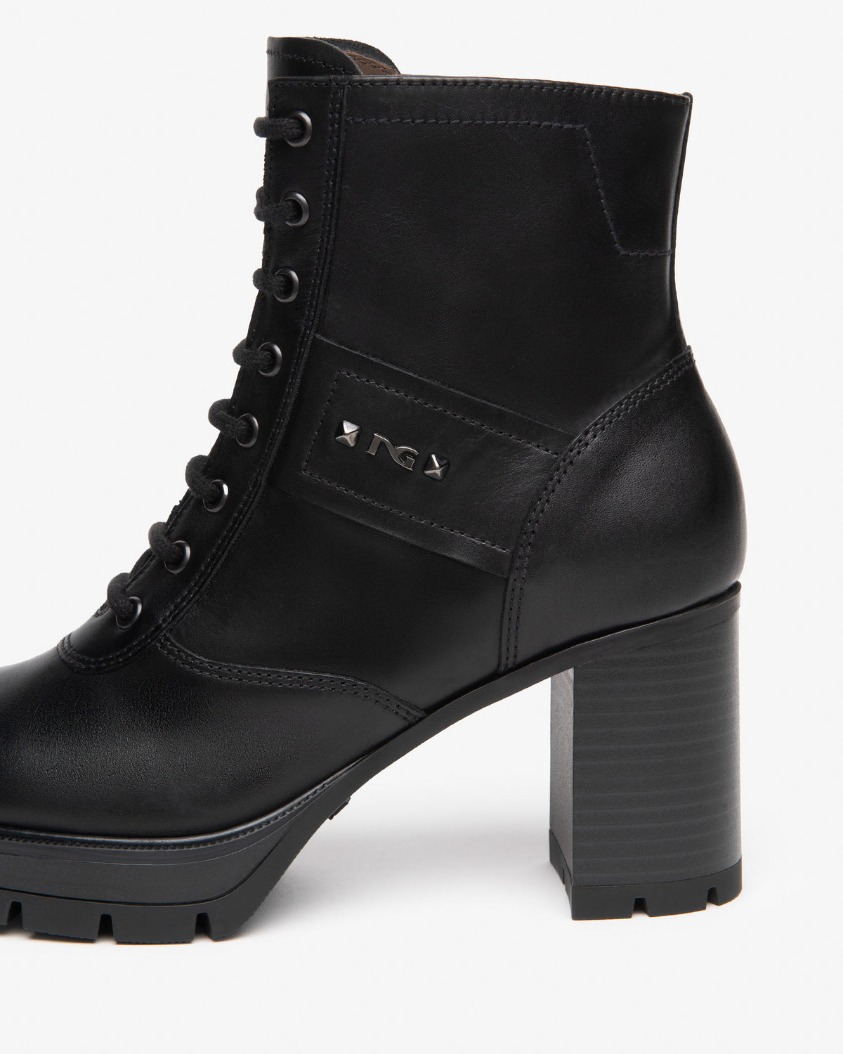 NERO GIARDINI Stivaletti con tacco Donna - Nero modello I618040D