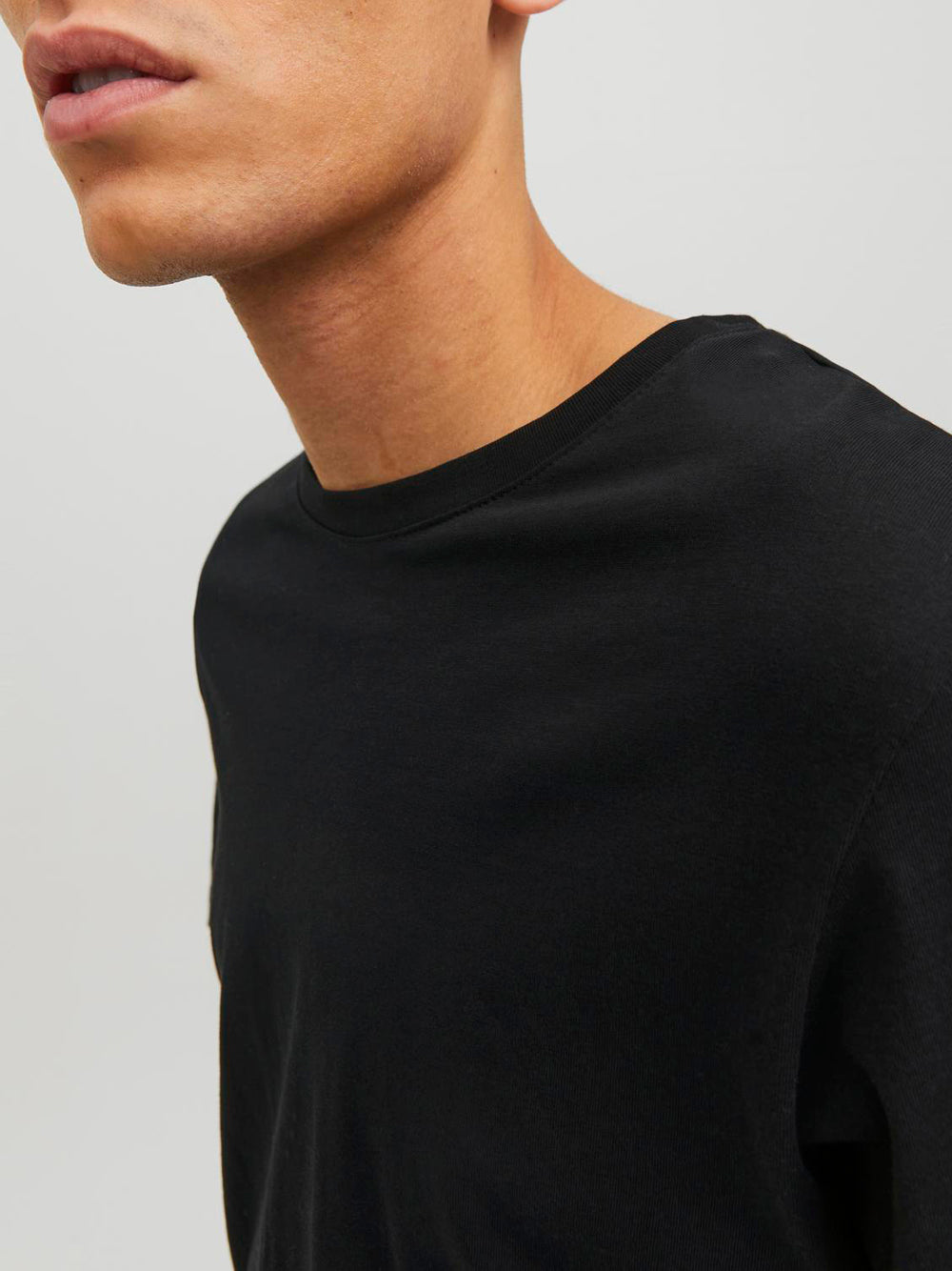 JACK&JONES T-shirt Uomo - Nero modello 12156101