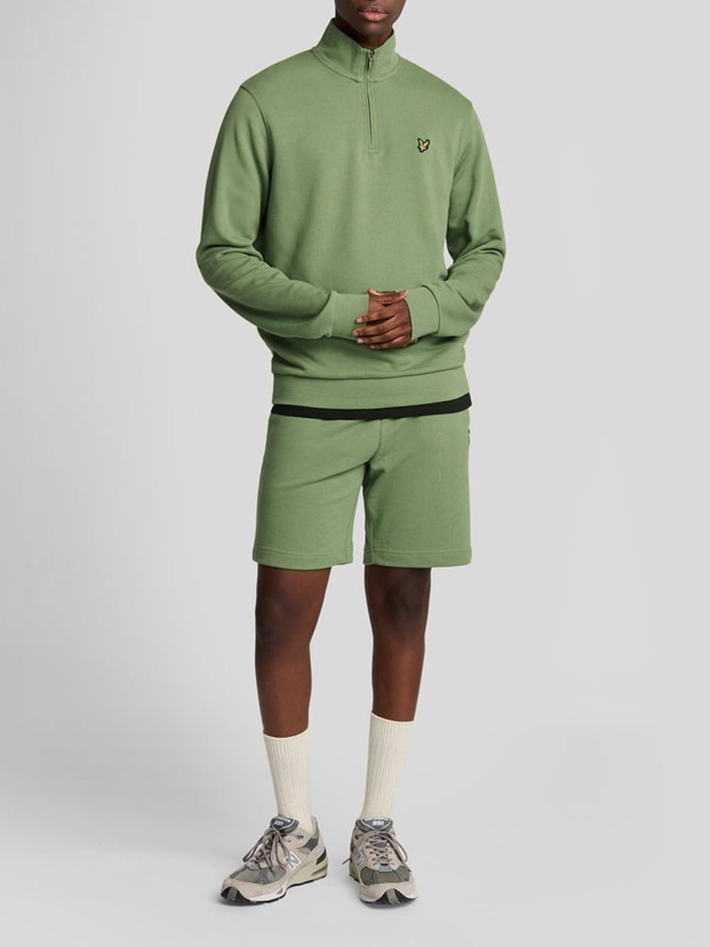 LYLE & SCOTT Shorts Uomo - Green Mercurial modello ML414VOG