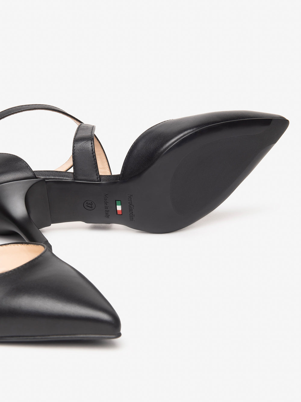NERO GIARDINI Decollete Donna - Nero modello E011084DE