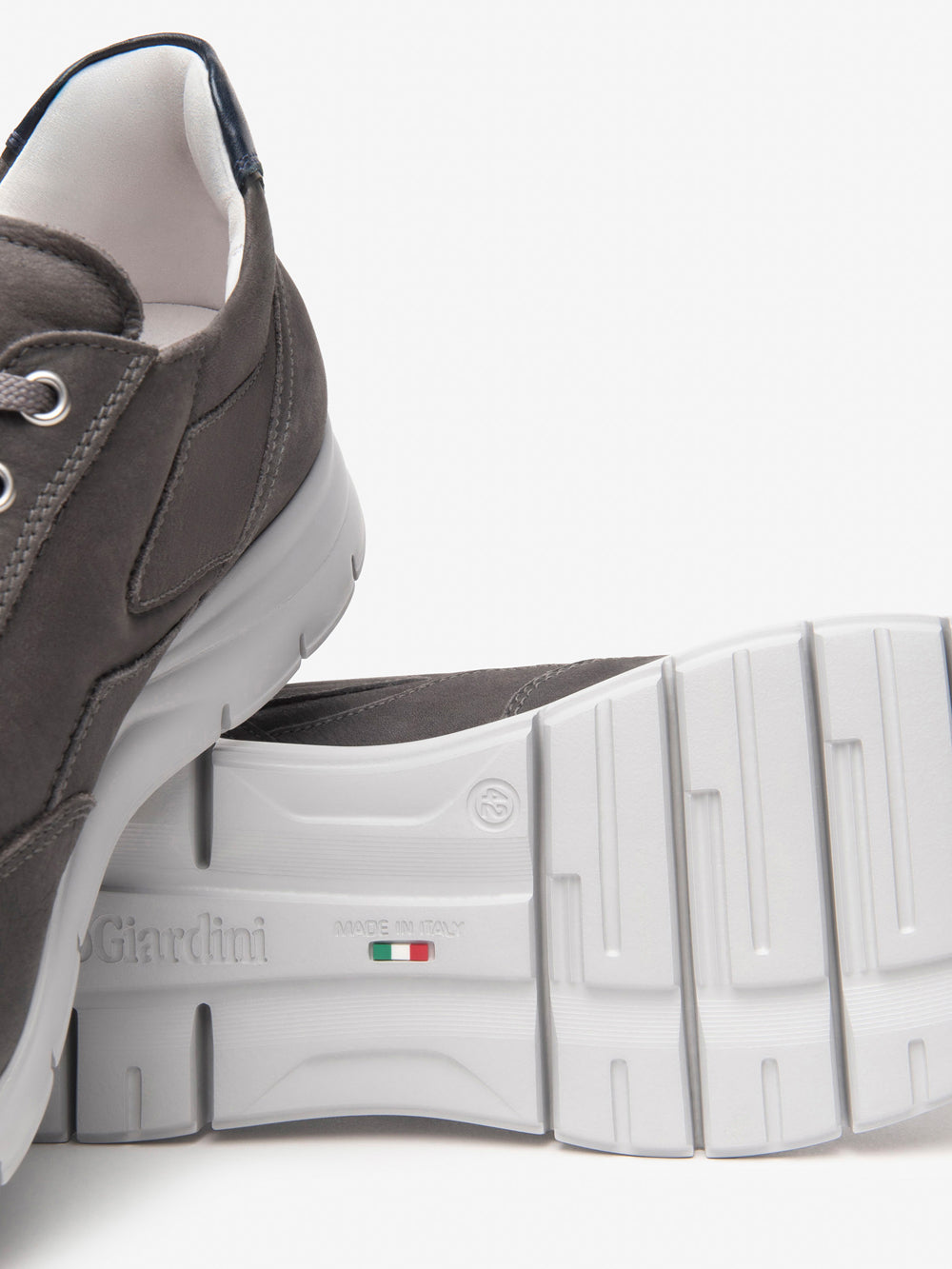 NERO GIARDINI Sneakers plantare estraibile Uomo - Grigio modello E302811U