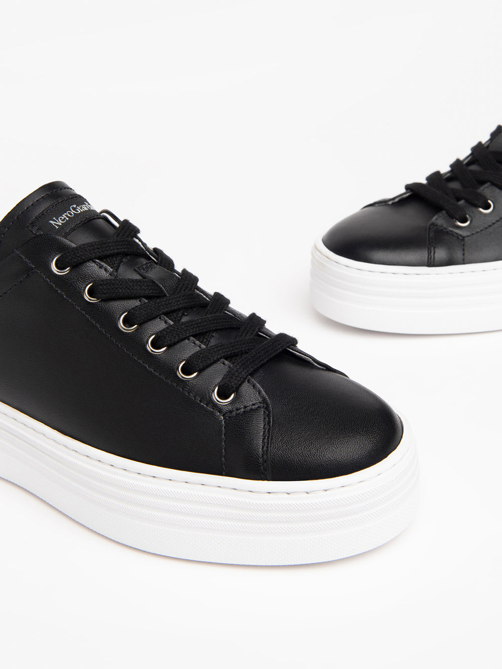 NERO GIARDINI Sneakers platform Donna - Nero modello E306520D