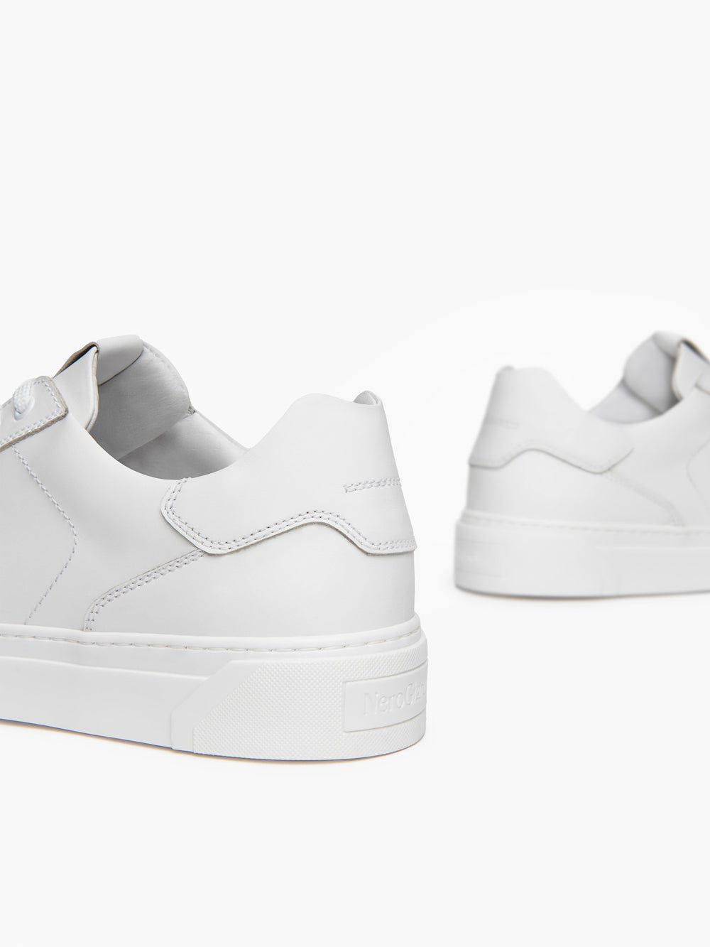 NERO GIARDINI Sneakers plantare estraibile Uomo - Bianco modello E400240U