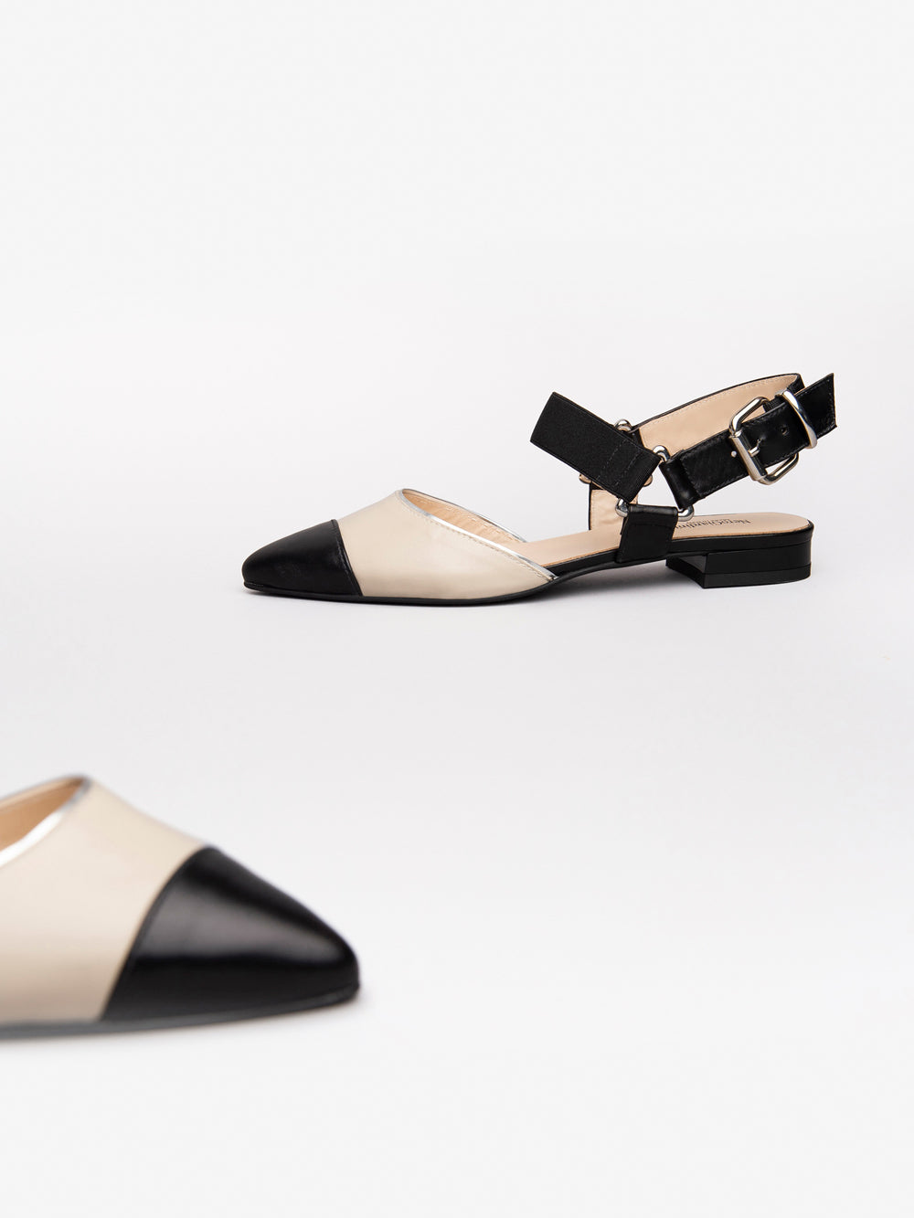 NERO GIARDINI Sandali Donna - Nero modello E409515D