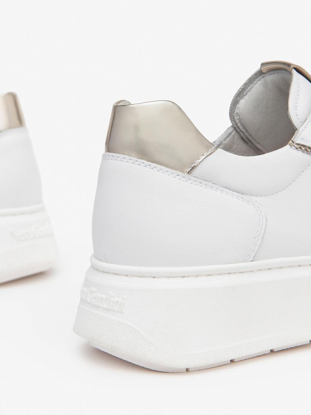 NERO GIARDINI Sneakers Donna - Bianco modello E409975D