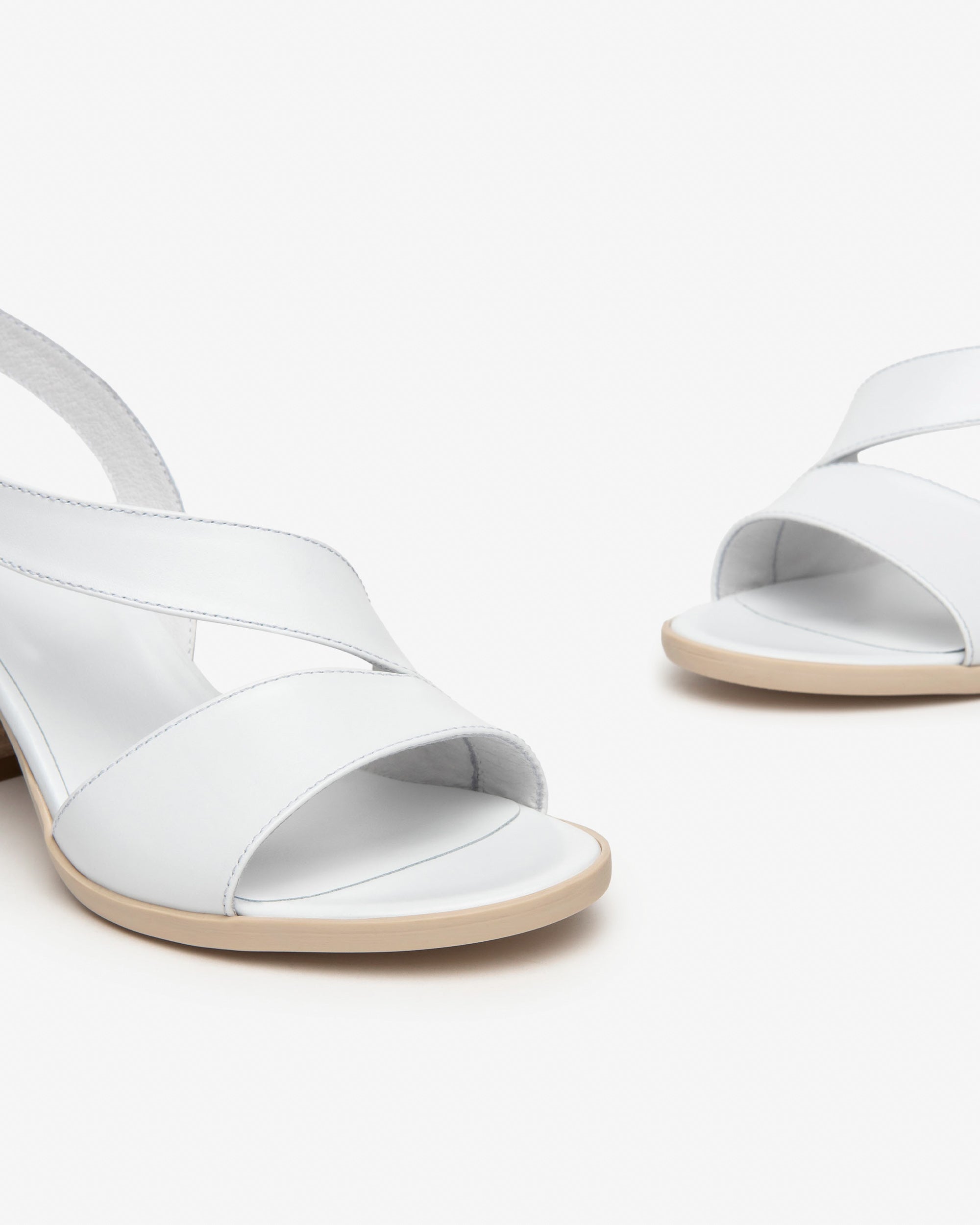 NERO GIARDINI Sandali con tacco Donna - Bianco modello E410440D